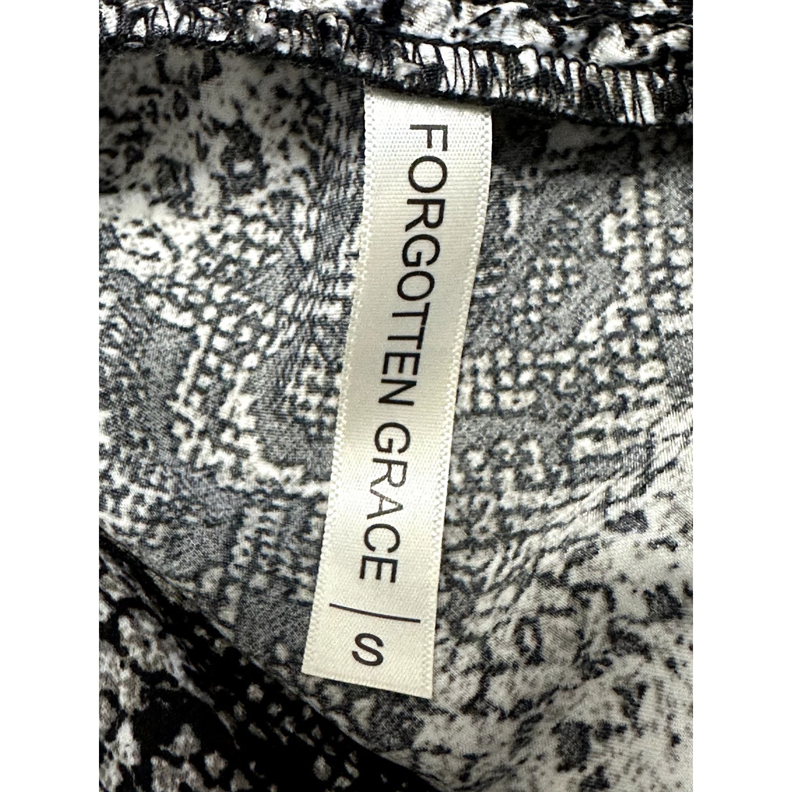 Other Forgotten Grace BlackWhite Snake Print Faux Wrap Skirt S NWT Size 28" / US 6 / IT 42 - 8 Thumbnail