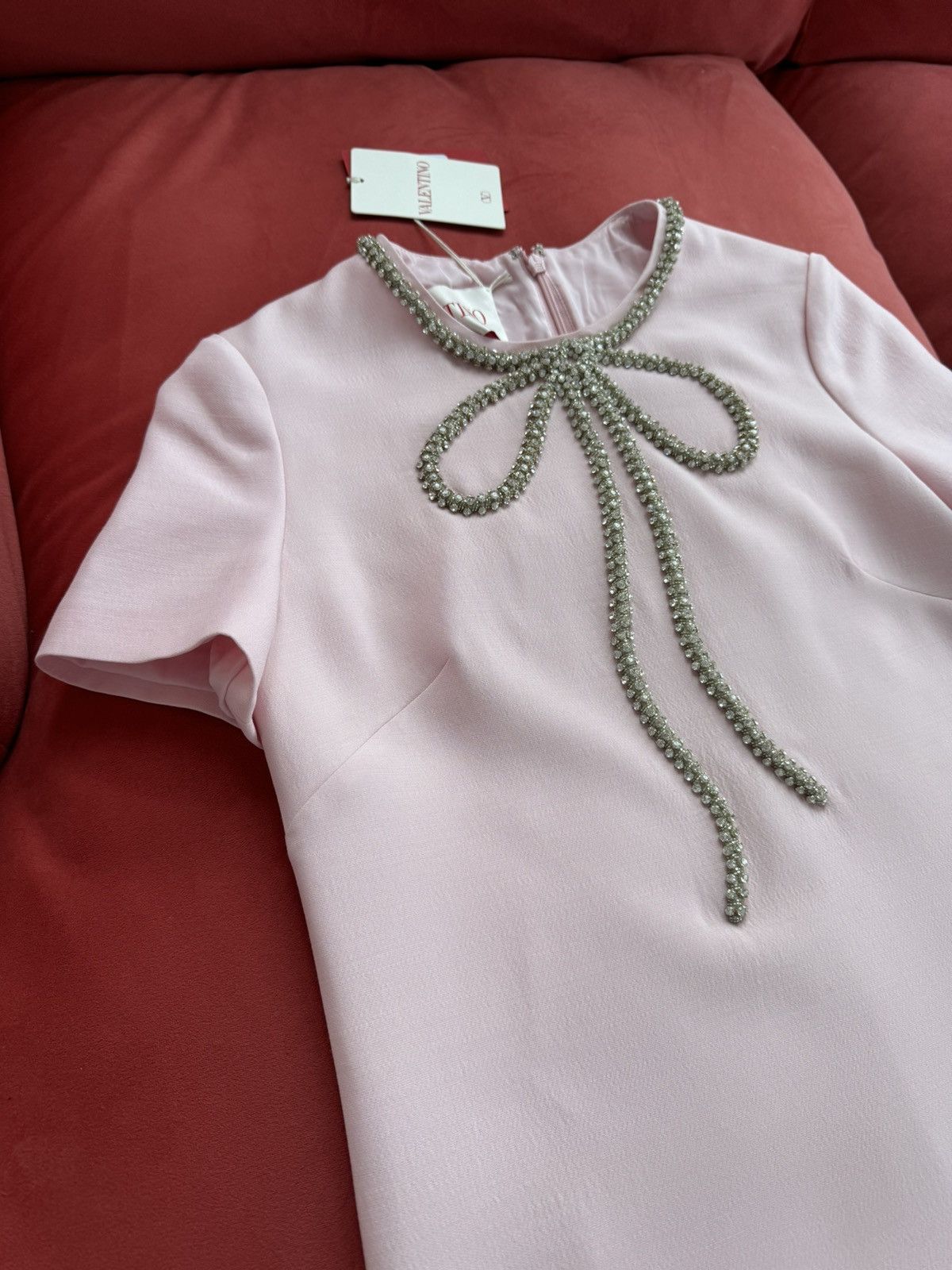 Valentino Valentino wool+silk crepe couture crystal bow pink dress, 40 Size S / US 4 / IT 40 - 2 Thumbnail
