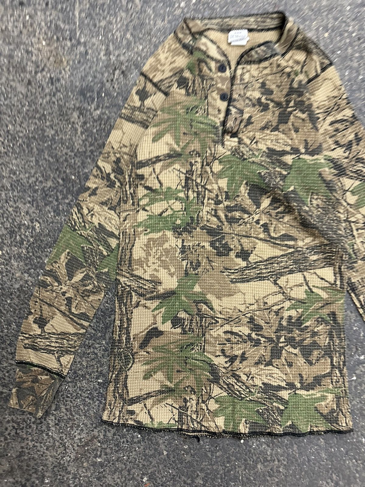 Vintage Vintage camo Henley long sleeve Size US S / EU 44-46 / 1 - 2 Thumbnail