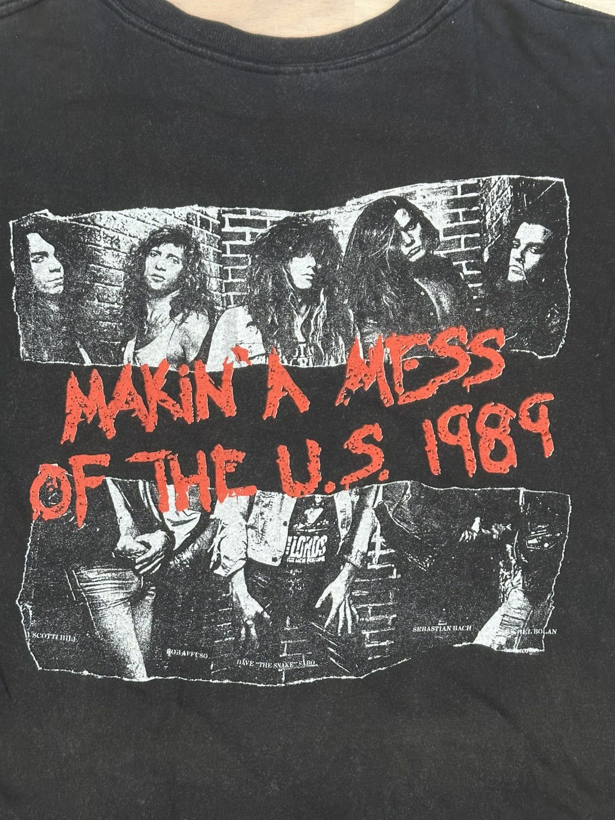 Band Tees Vintage 1989 Skid Row Makin a Mess of The US Tour Size Large Size US L / EU 52-54 / 3 - 6 Thumbnail