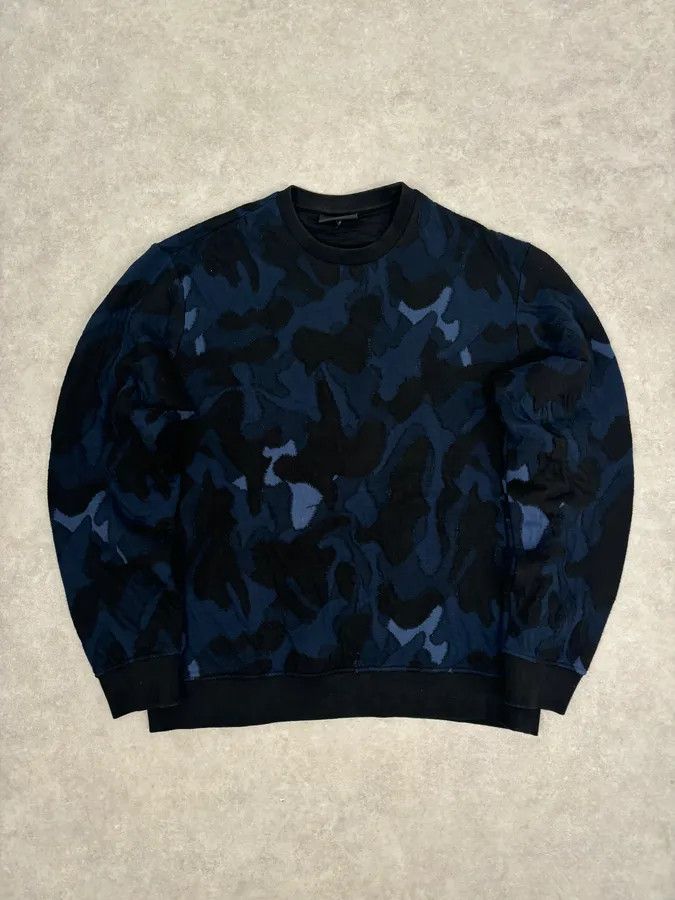 Emporio Armani SS2018 Emporio Armani Navy Wool Camouflage Sweater Size US M / EU 48-50 / 2 - 1 Thumbnail