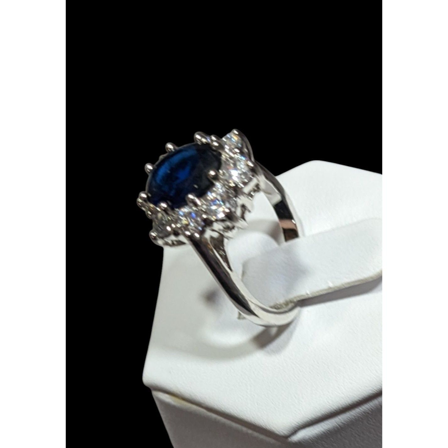 Other Regal Elegant Blue And Silver Tone Gemmed Ring Size 5.75 Size ONE SIZE - 4 Thumbnail