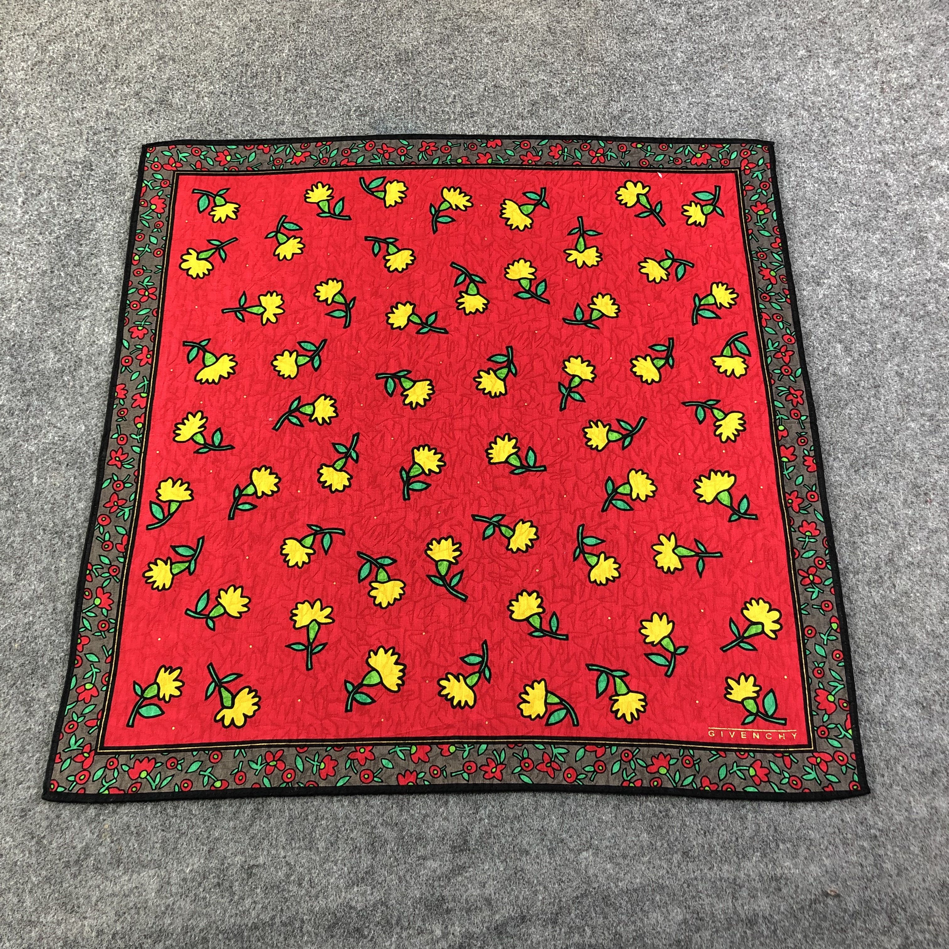 Givenchy Givenchy Floral Handkerchief Neckerchief Bandana H2281 Size ONE SIZE - 2 Thumbnail