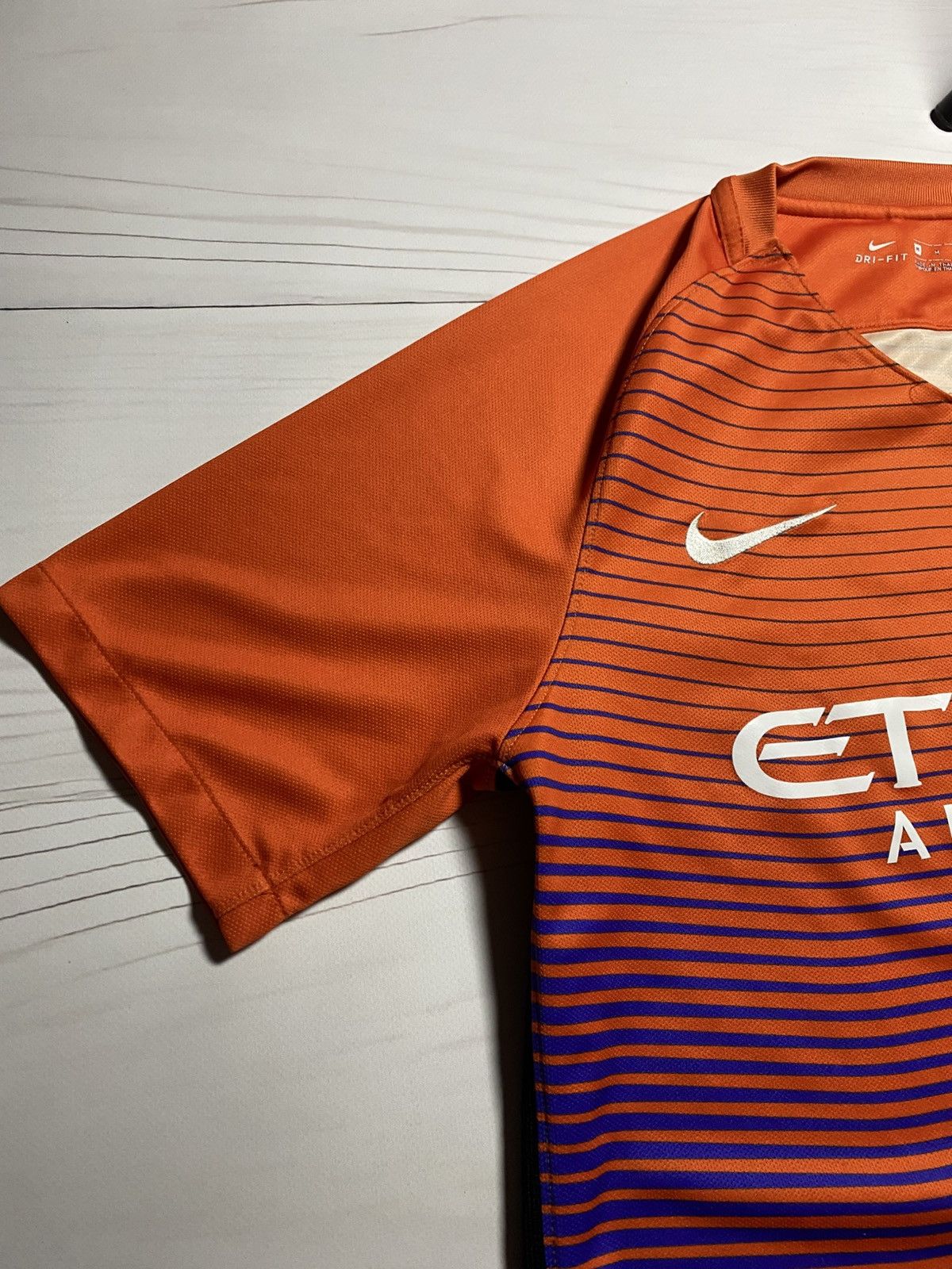 Nike Nike Manchester City 2016/17 third soccer football jersey Size US M / EU 48-50 / 2 - 9 Thumbnail