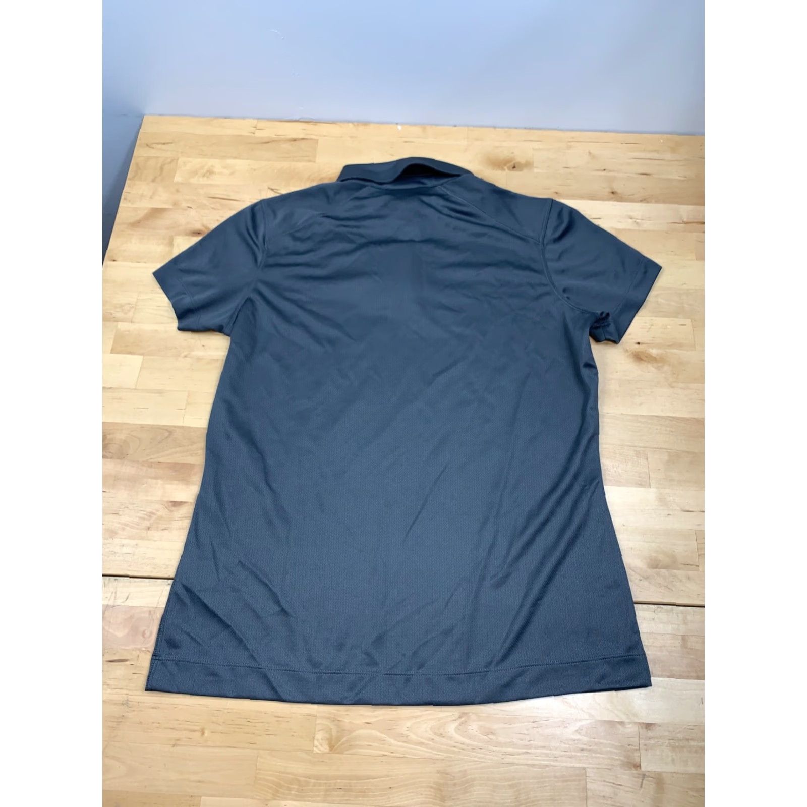 Nike Nike Golf Polo Shirt Womens M Gray Short Sleeve Pullover Casual NWT Size 32" / US 10 / IT 46 - 2 Thumbnail