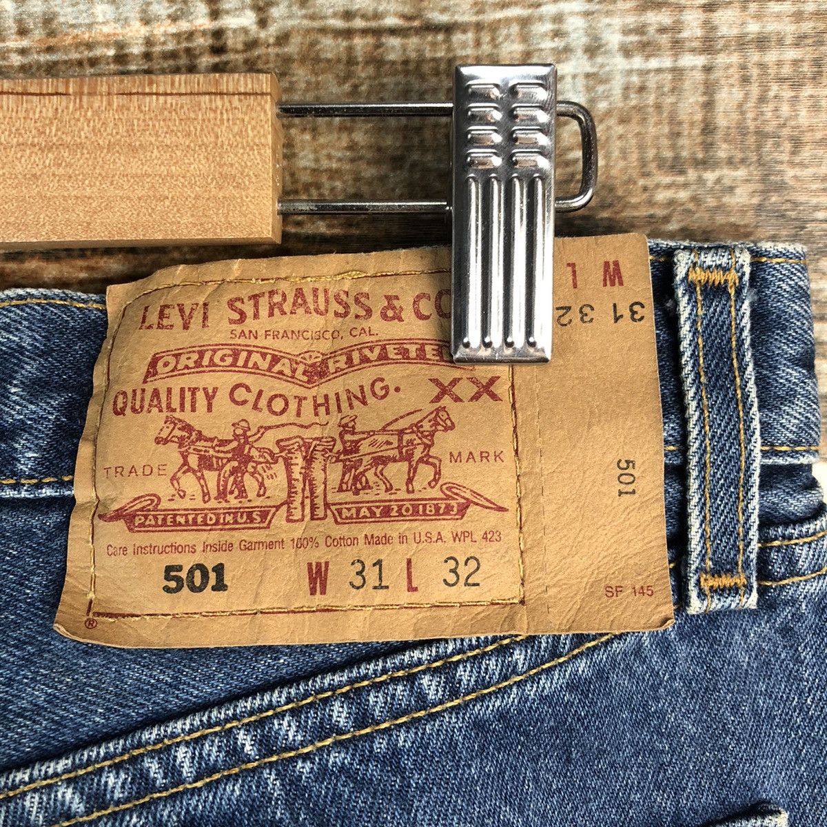 Levi's Levis 501 Blue Denim jeans Pants #A2601 Size 31" - 18 Thumbnail