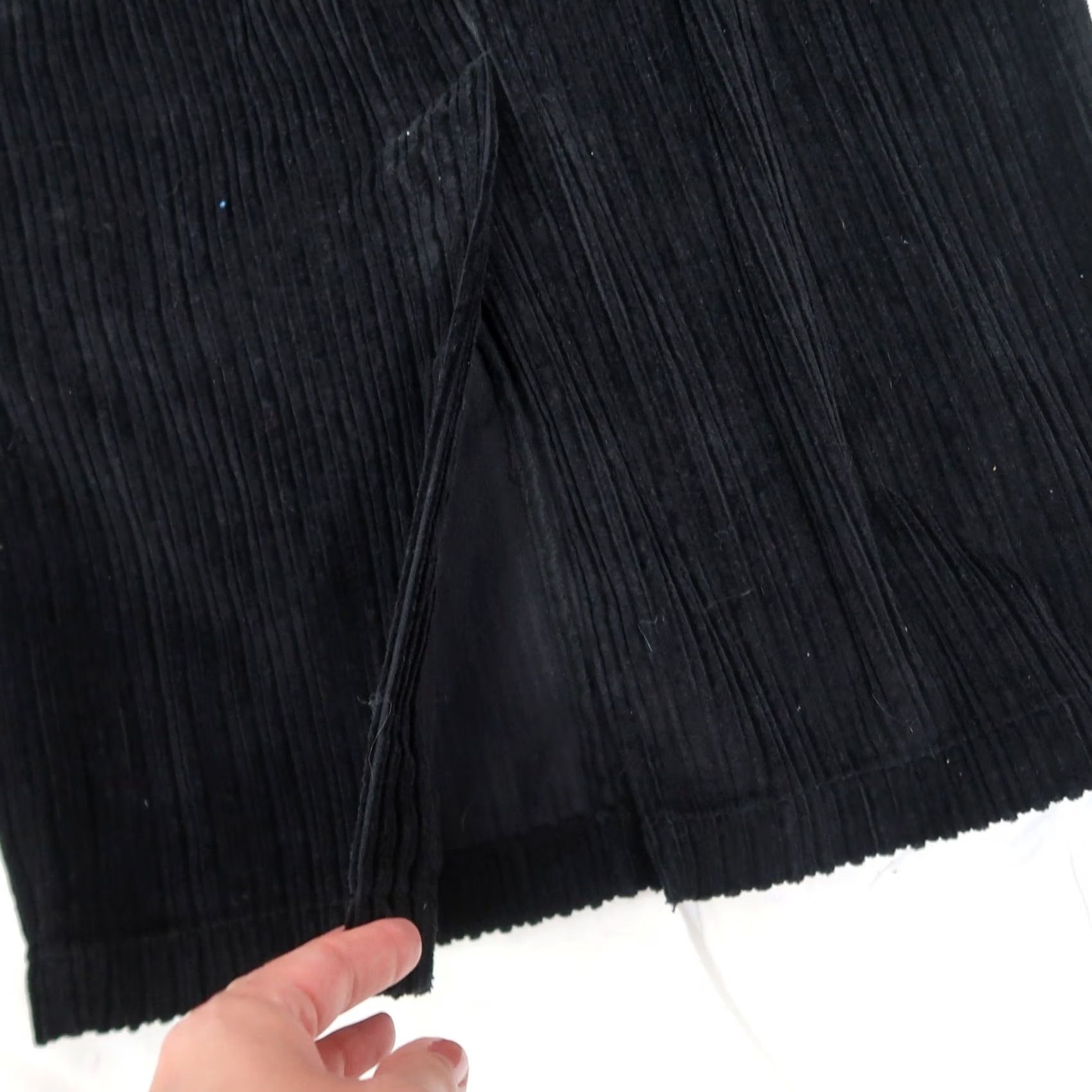 Old Navy VINTAGE Old Navy Black Corduroy Maxi Skirt 4 Women High Rise Slim Long 90s Bohemian Pencil Slit Front Pockets Autumn Winter Spring Fall Size 27" / US 4 / IT 40 - 4 Thumbnail