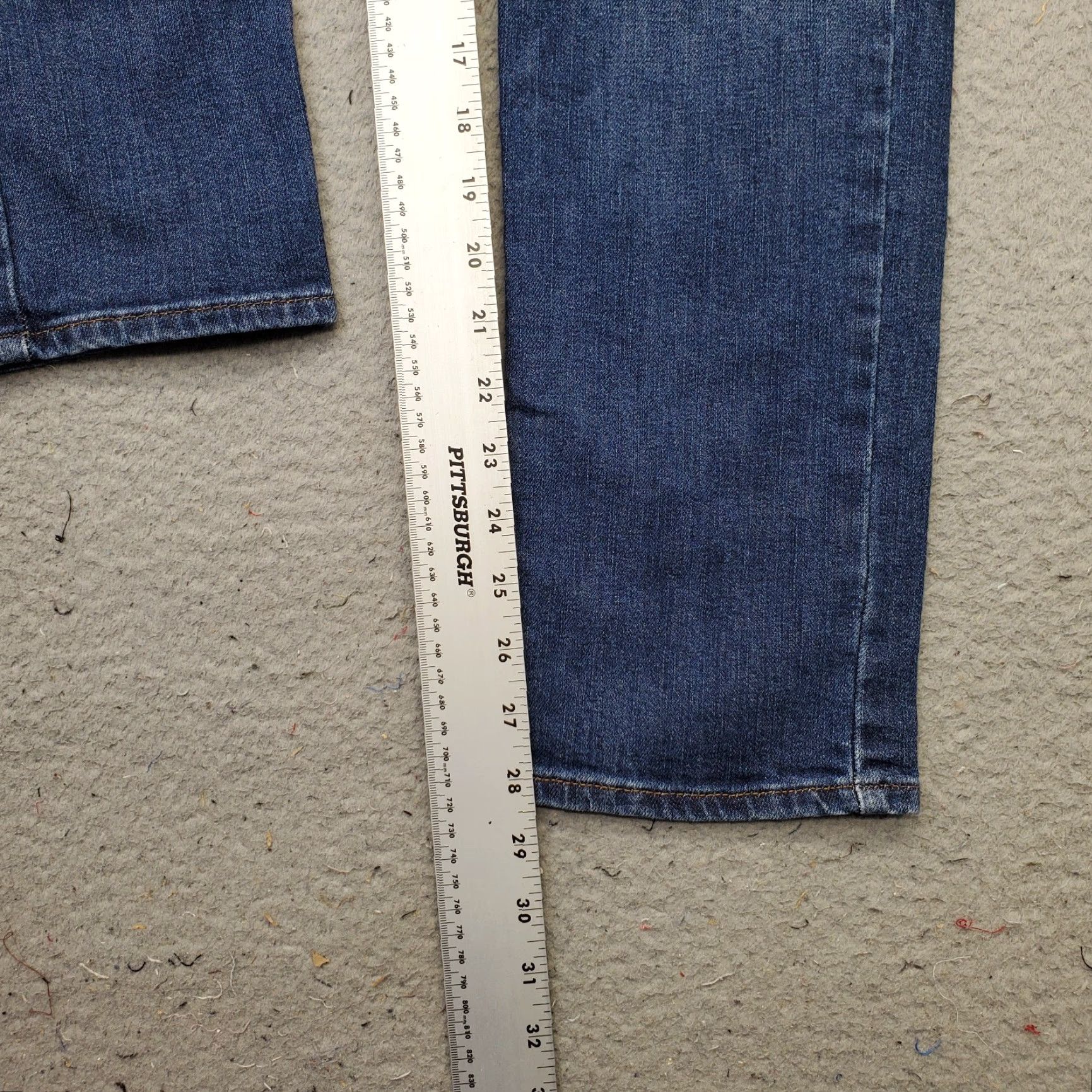 Michael Kors Michael Kors Straight Jeans Mens 30/30 Blue Denim Parker Slim Fit Medium Wash Jeans Mens 30 Blue Denim Parker Slim Fit 90s (if applicable) - Mens 30 Size US 30 / EU 46 - 4 Thumbnail