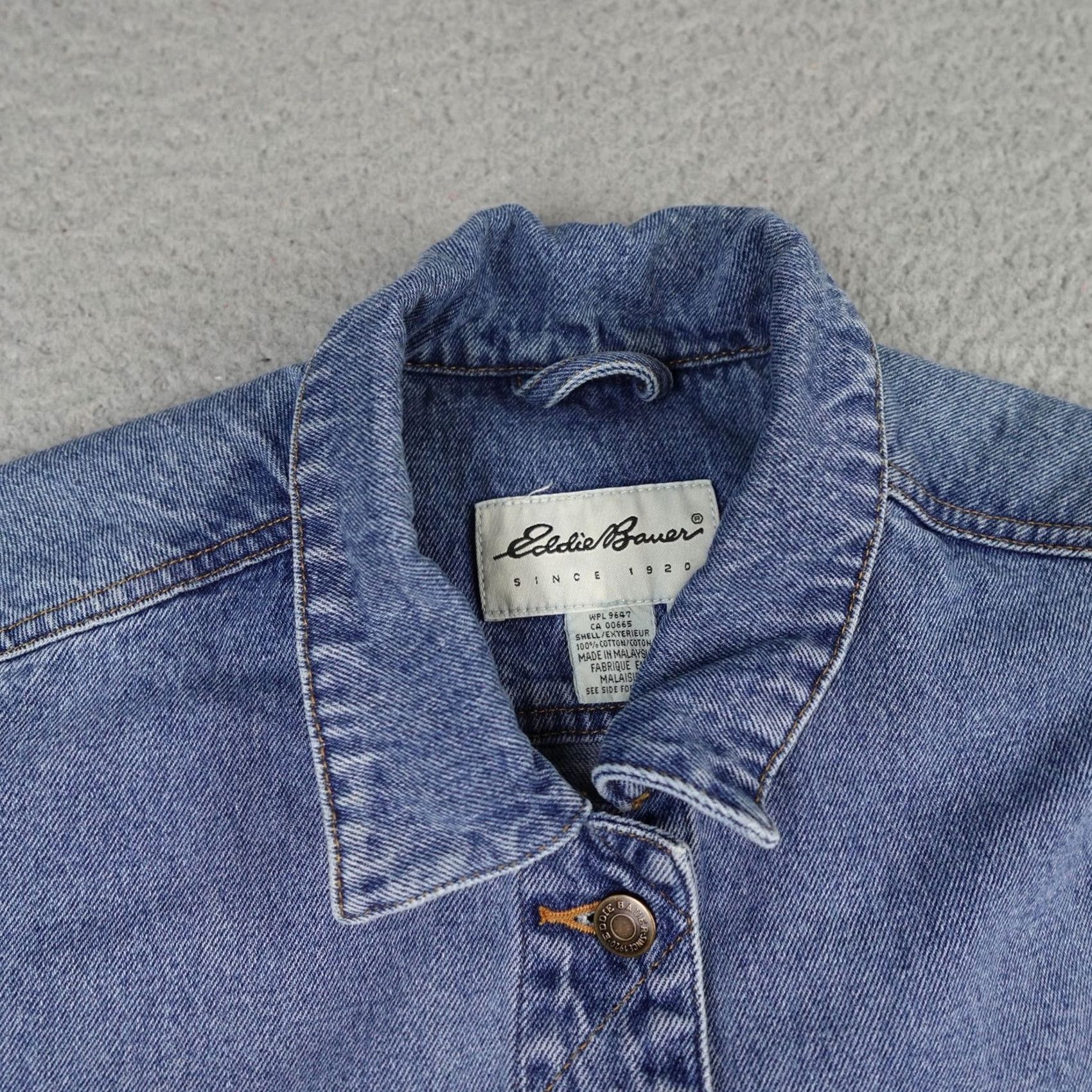Eddie Bauer VINTAGE Eddie Bauer Jacket Womens XL Blue Denim Jean Trucker Button Up Classic Jacket Size 40" / US 18 - 4 Thumbnail