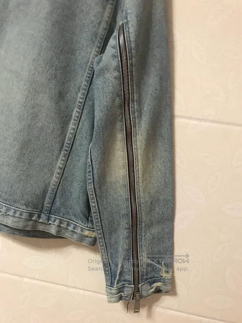 424 424 Jeans jacket with a limited edition red armband Size US M / EU 48-50 / 2 - 3 Thumbnail