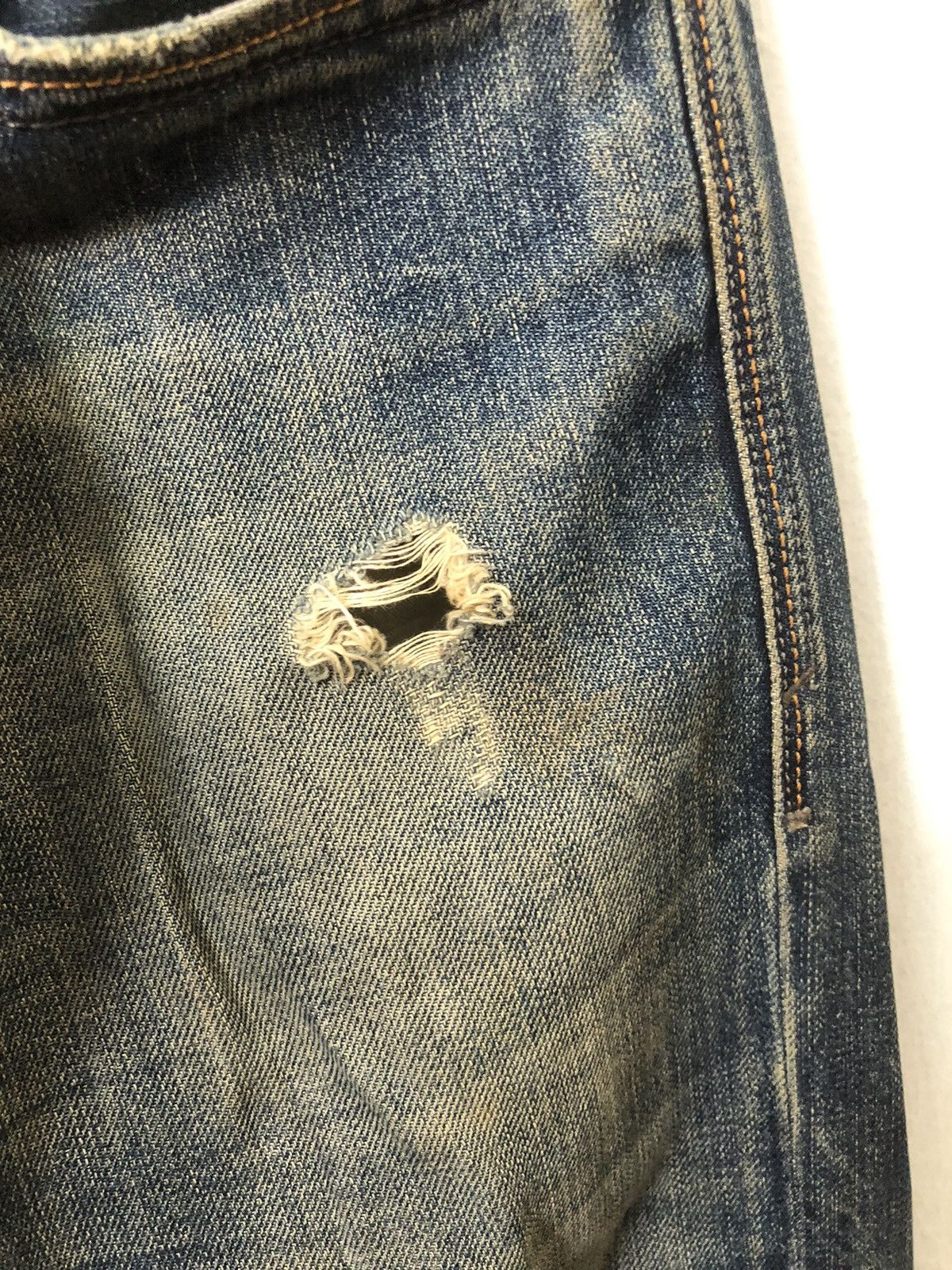 Diesel Diesel Distressed Denim Jeans waist 33 Size US 33 - 3 Thumbnail