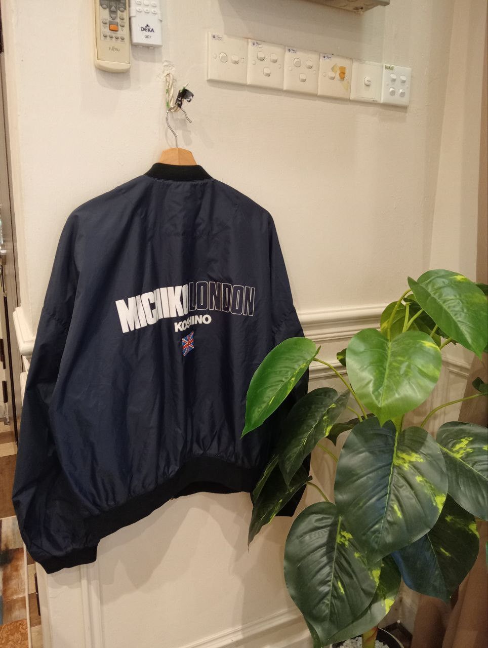 Michiko Koshino London MICHIKO KOSHINO LONDON SPELLOUT NYLON JACKET - FREE SIZE Size US L / EU 52-54 / 3 - 1 Thumbnail