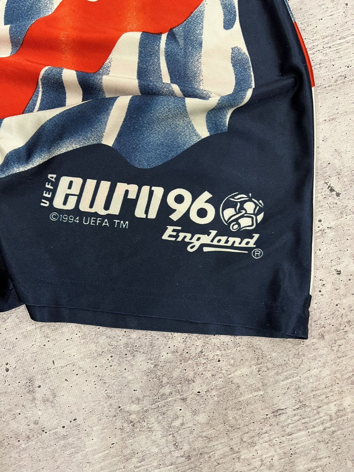 UEFA × Vintage 🩸RARE🩸Nutmeg Vintage England 1996 Euro UEFA Jersey Size US M / EU 48-50 / 2 - 8 Thumbnail