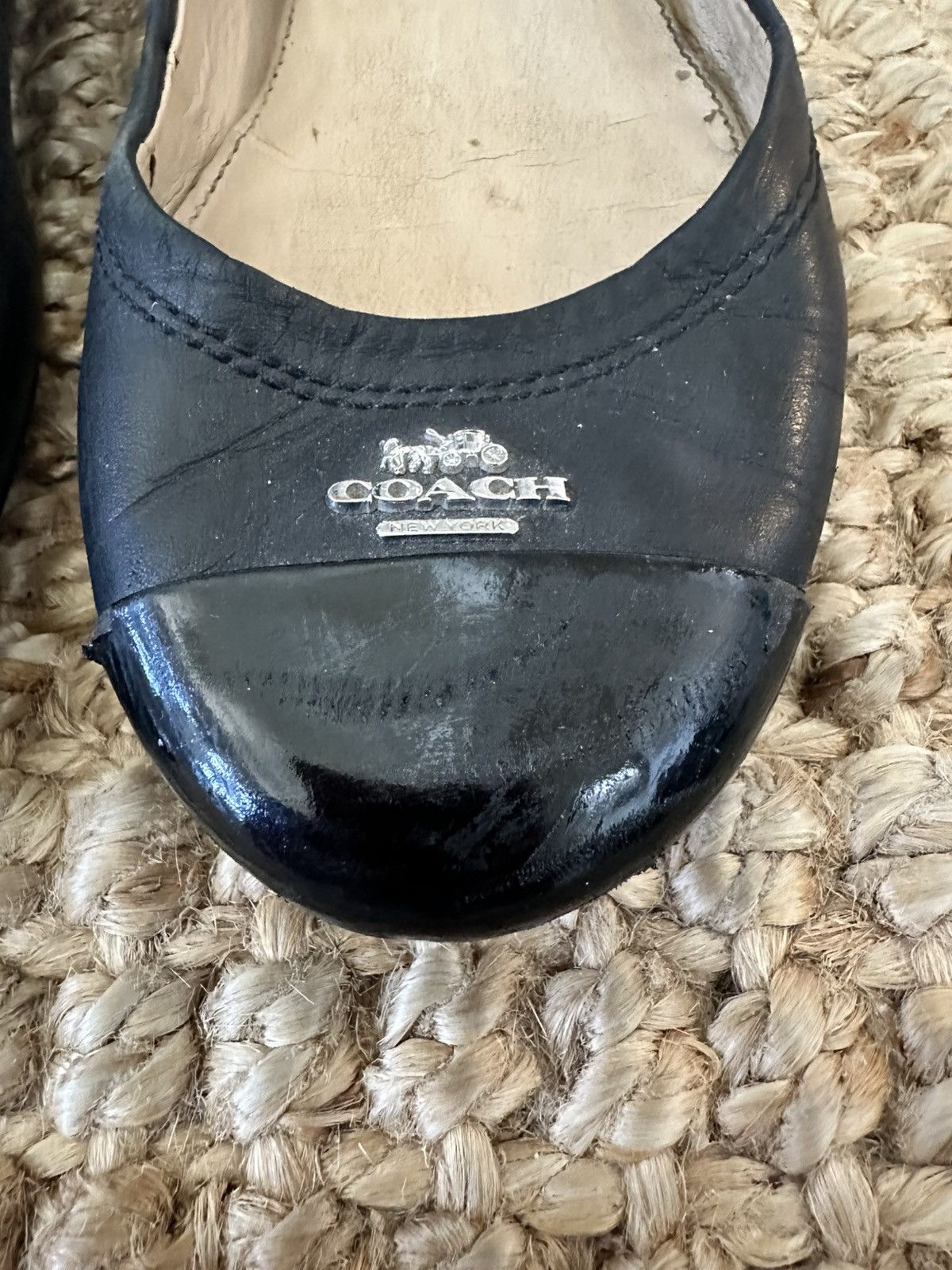 Coach Coach Chelsea Black Leather with Patent Toe Ballet Flats Size US 7 / IT 37 - 11 Thumbnail