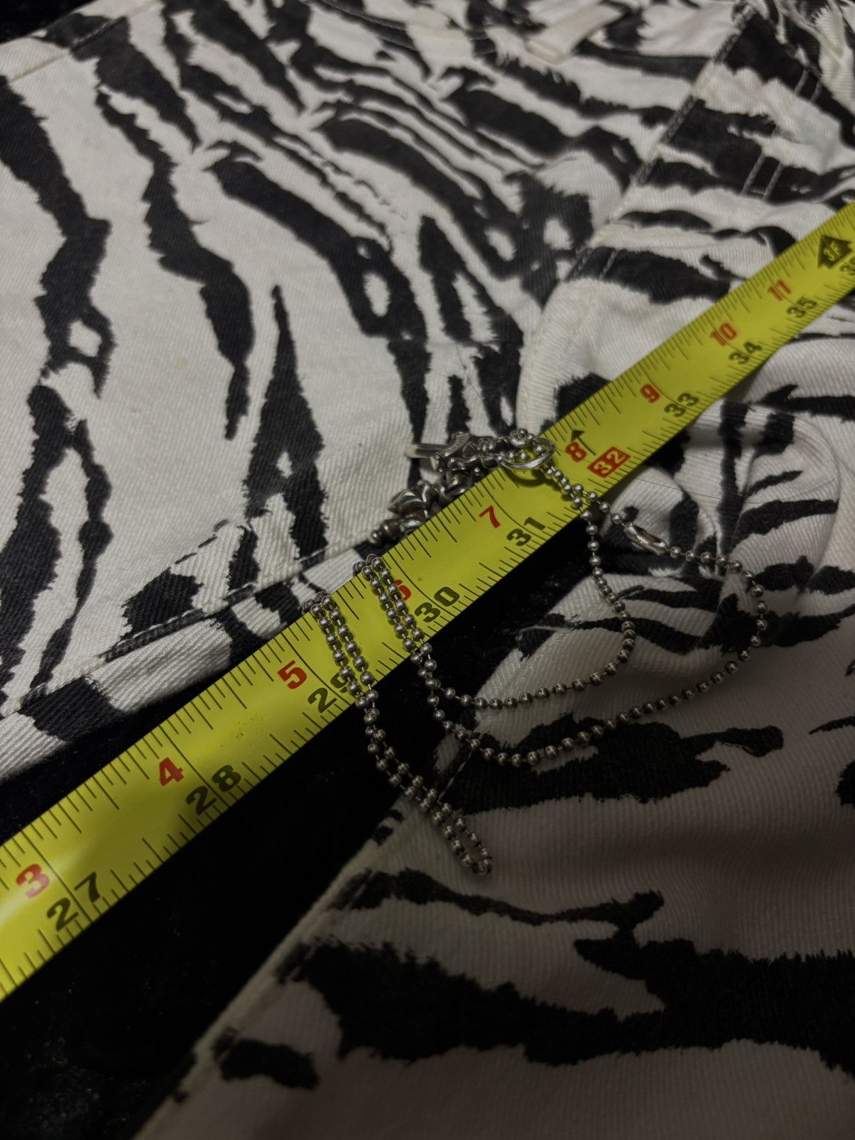 Saint Laurent Paris Saint laurent HEDI slimane SS13 zebra long inseam skinnyjean Size US 26 / EU 42 - 12 Thumbnail