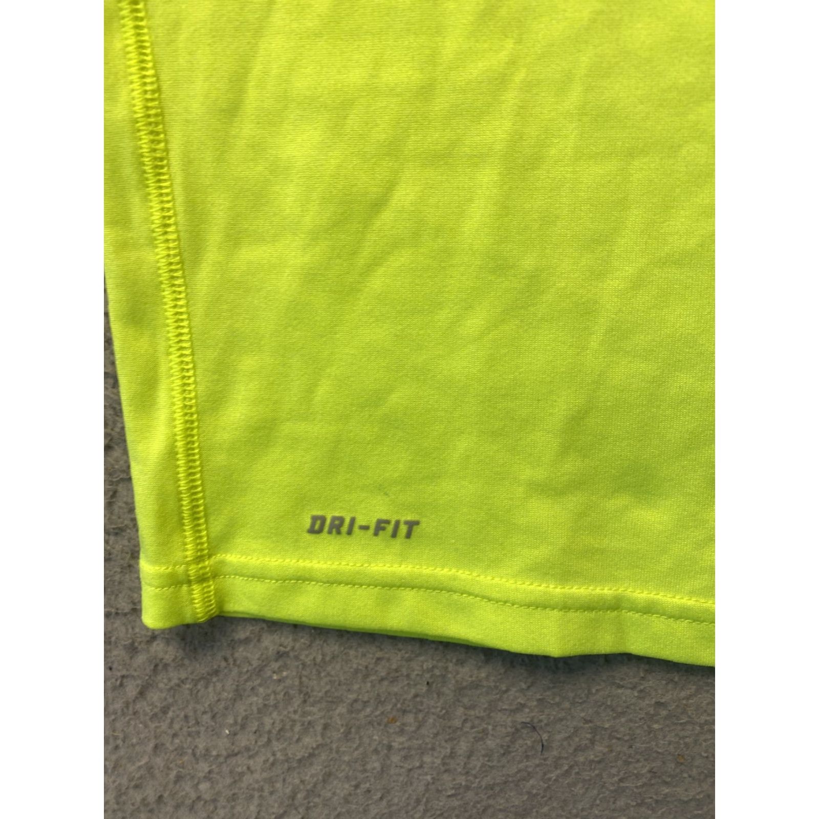 Nike Nike FitDry Tank Shirt Women Medium Neon Swoosh Outdoor Casual Gym Size M / US 6-8 / IT 42-44 - 6 Thumbnail