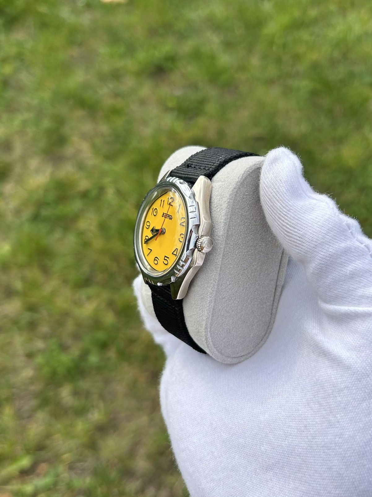 Vintage Vintage Watch Vostok USSR Soviet Mechanical Wristwatch 1980 Size ONE SIZE - 14 Thumbnail