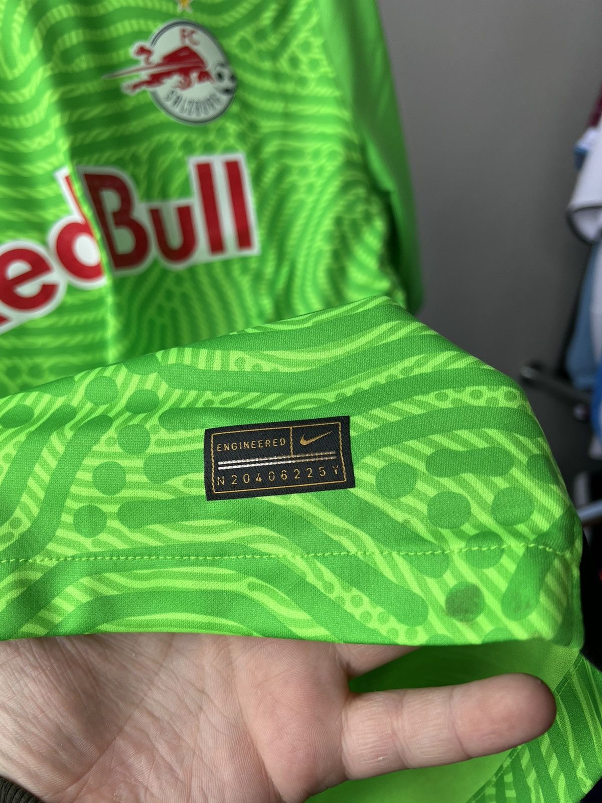 Nike 2021/22 SALZBURG #33 WALKE PLAYER ISSUED MATCH WORN JERSEY Size US XL / EU 56 / 4 - 11 Thumbnail