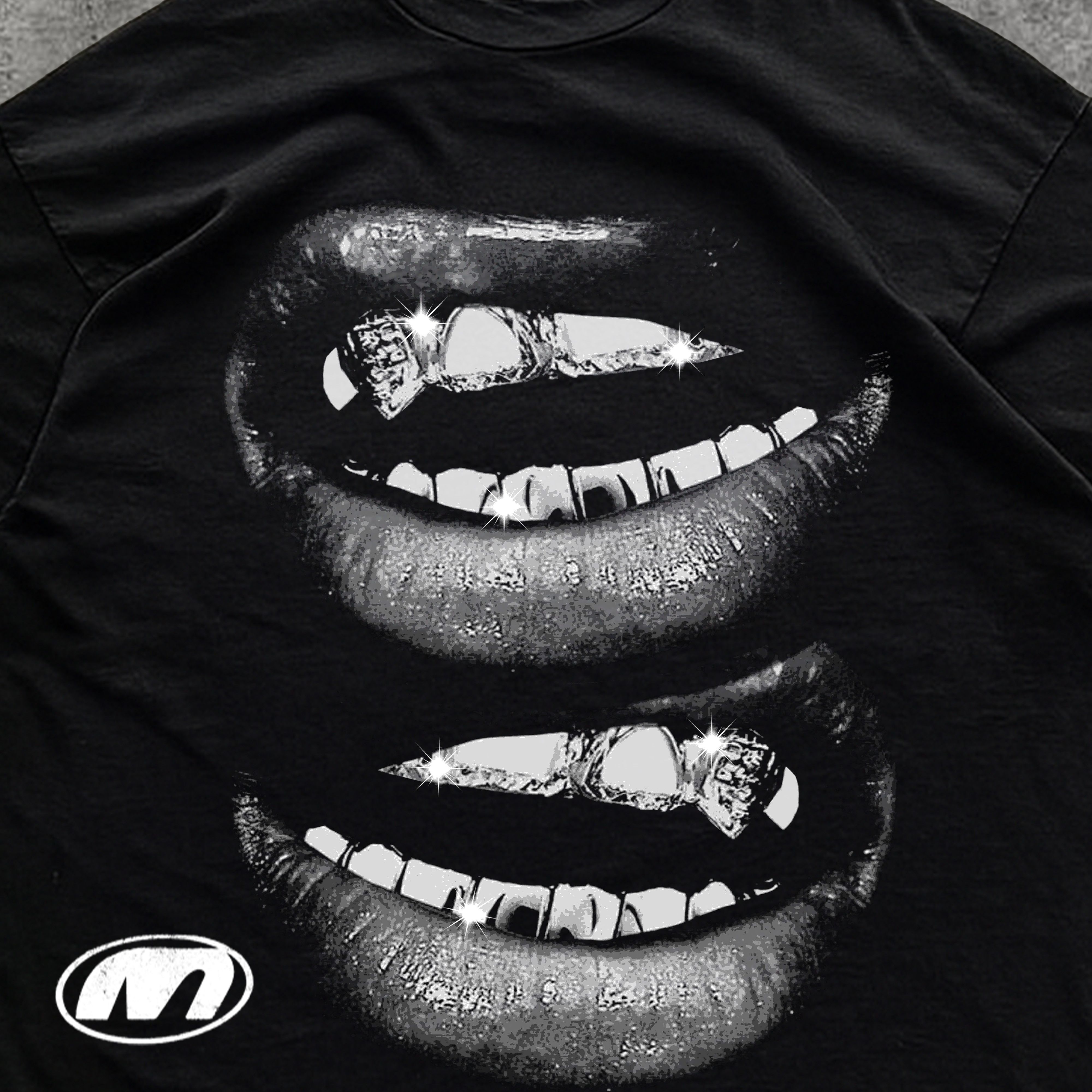 Other Lips & Grillz Graphic Tee – Y2K Vintage Streetwear Size US XL / EU 56 / 4 - 2 Thumbnail