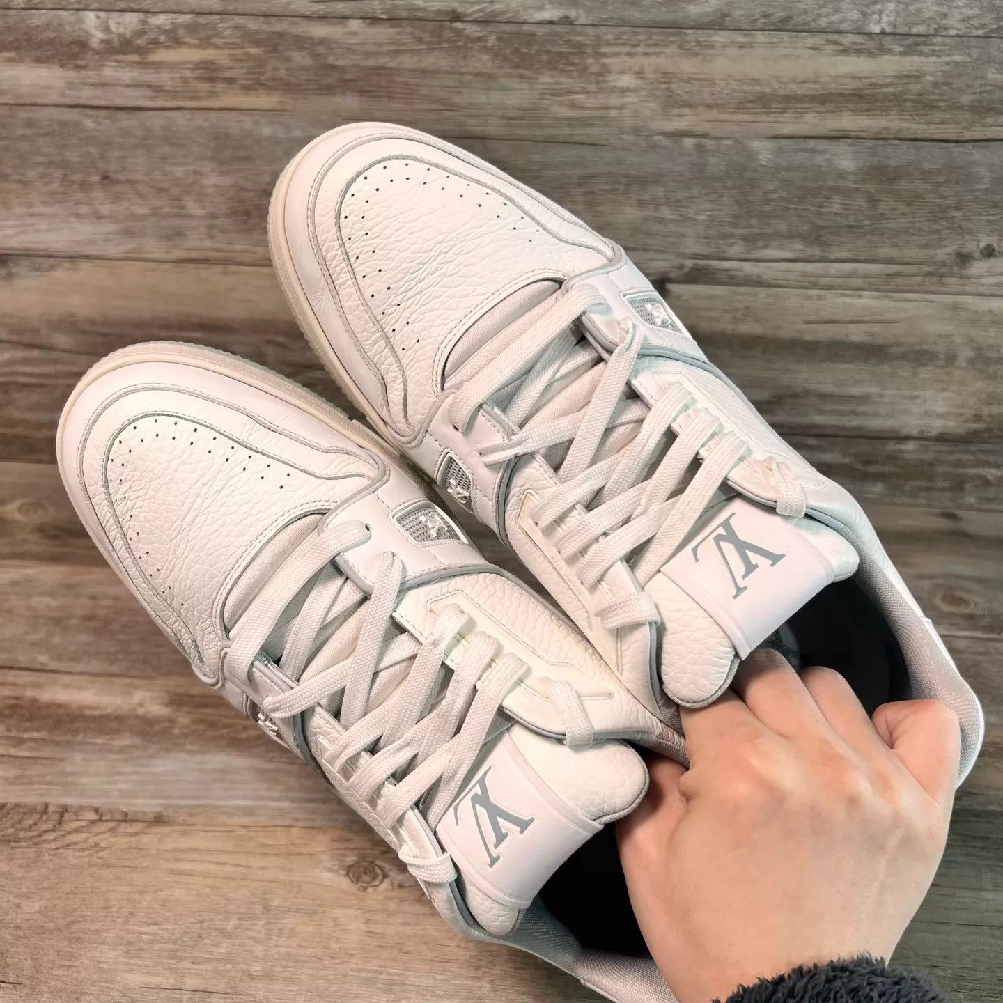 Louis Vuitton LV Trainer White Cement UK10.5 (44.5) 95 New Size US 11.5 / EU 44-45 - 5 Thumbnail