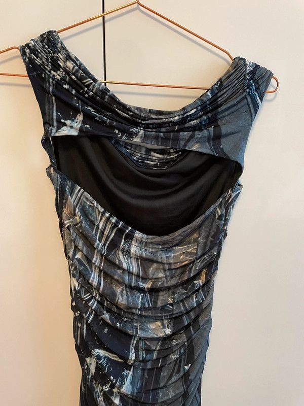 Helmut Lang Helmut Lang Body Con Dress with Cool Print Size XS / US 0-2 / IT 36-38 - 3 Thumbnail