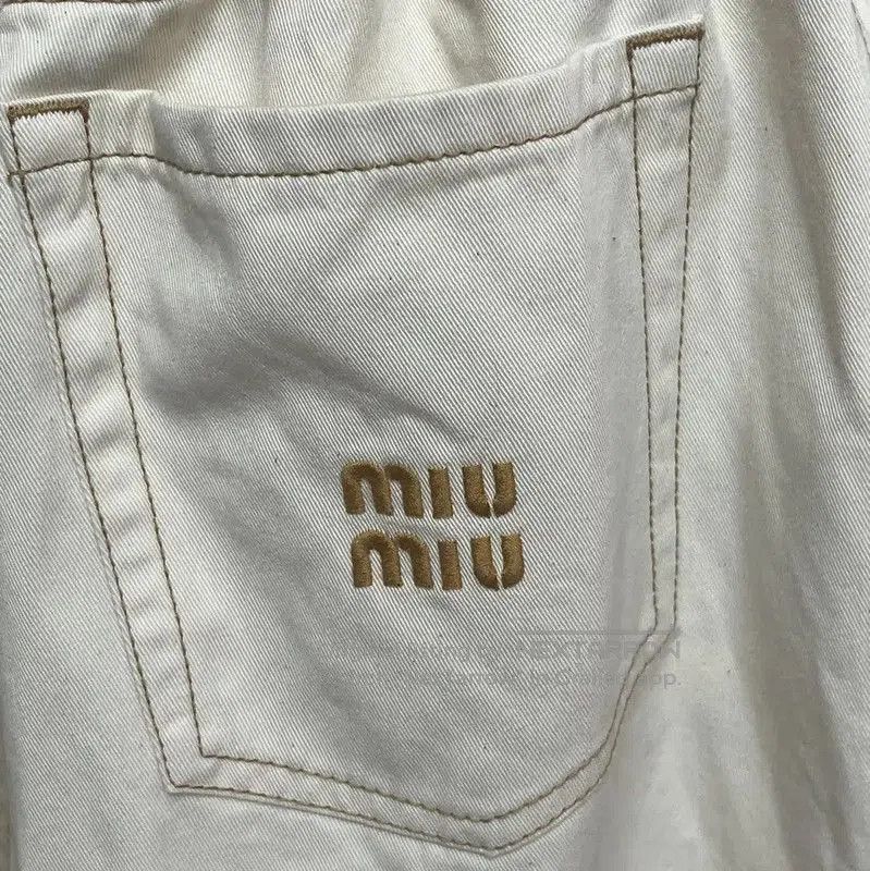 Miu Miu Miu Miu Women's Cotton Denim Pants in Ivory . Size 23" - 3 Thumbnail
