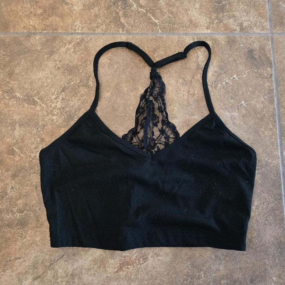 Designer Black Back Lace Detail Cropped Tank Size M / US 6-8 / IT 42-44 - 1 Thumbnail