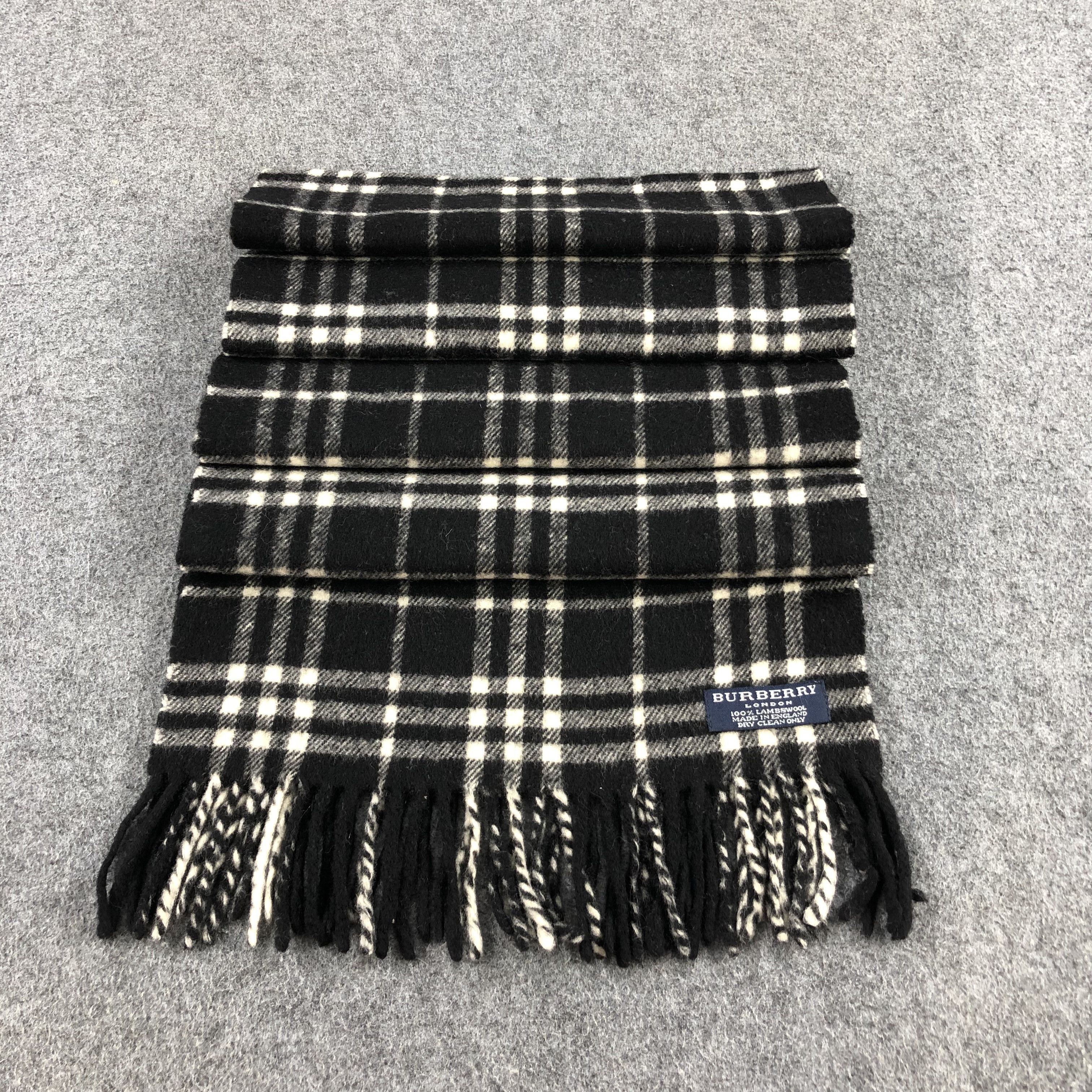 Burberry Burberry Nova Check Black Wool Scarf Muffler V986 Size ONE SIZE - 1 Thumbnail