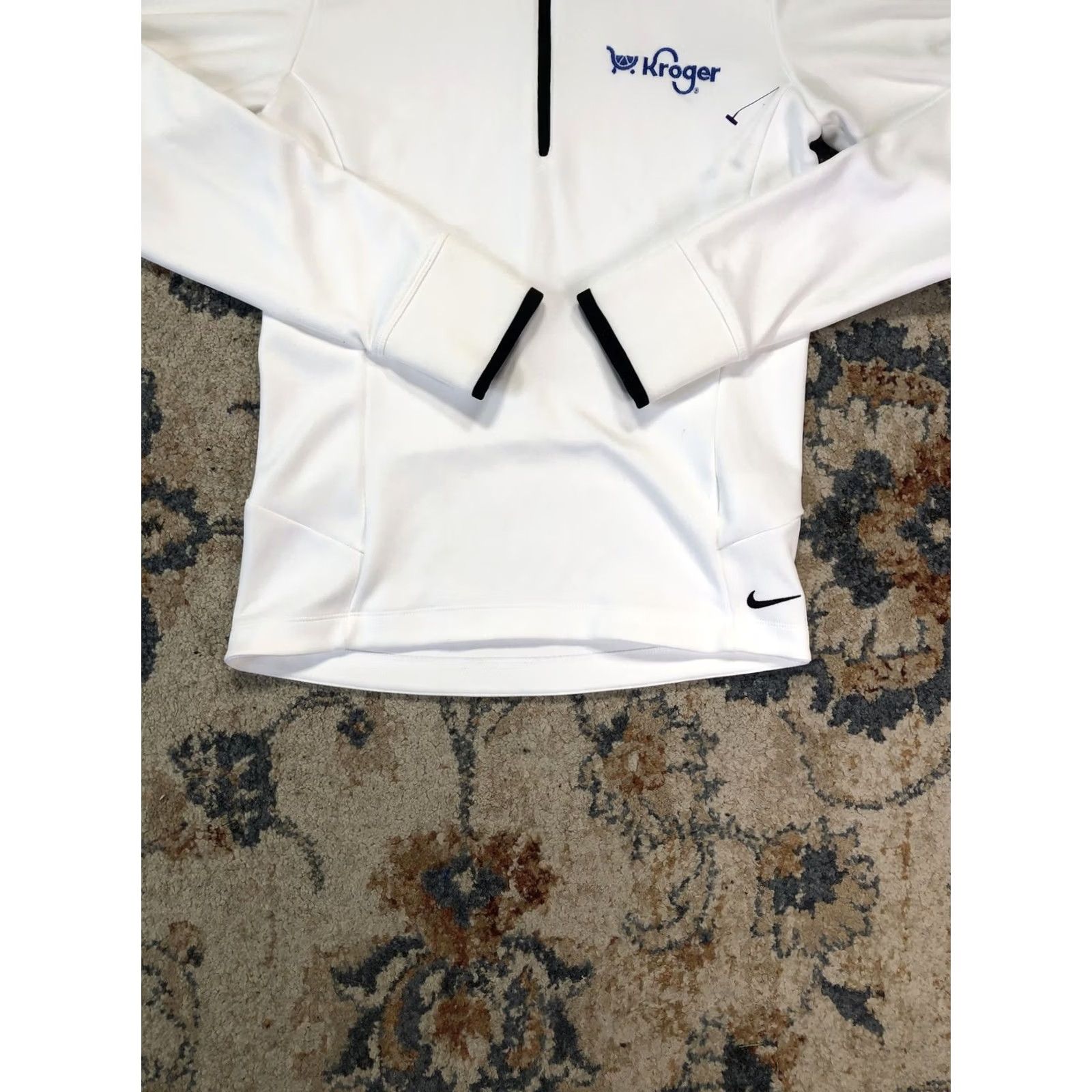 Nike Nike Pullover Womens Small White 1/4 Zip Mock Neck Kroger Logo Long Sleeve Shirt Ladies S White Kroger Logo Athletic Activewear Size S / US 4 / IT 40 - 5 Thumbnail