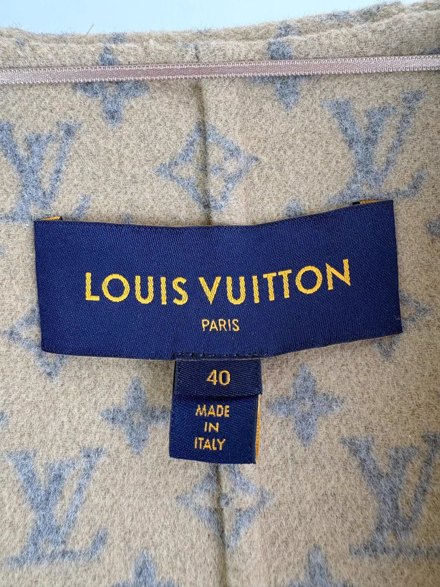 Louis Vuitton Louis Vuitton Khaki Wool Robe Coat Size S / US 4 / IT 40 - 5 Thumbnail