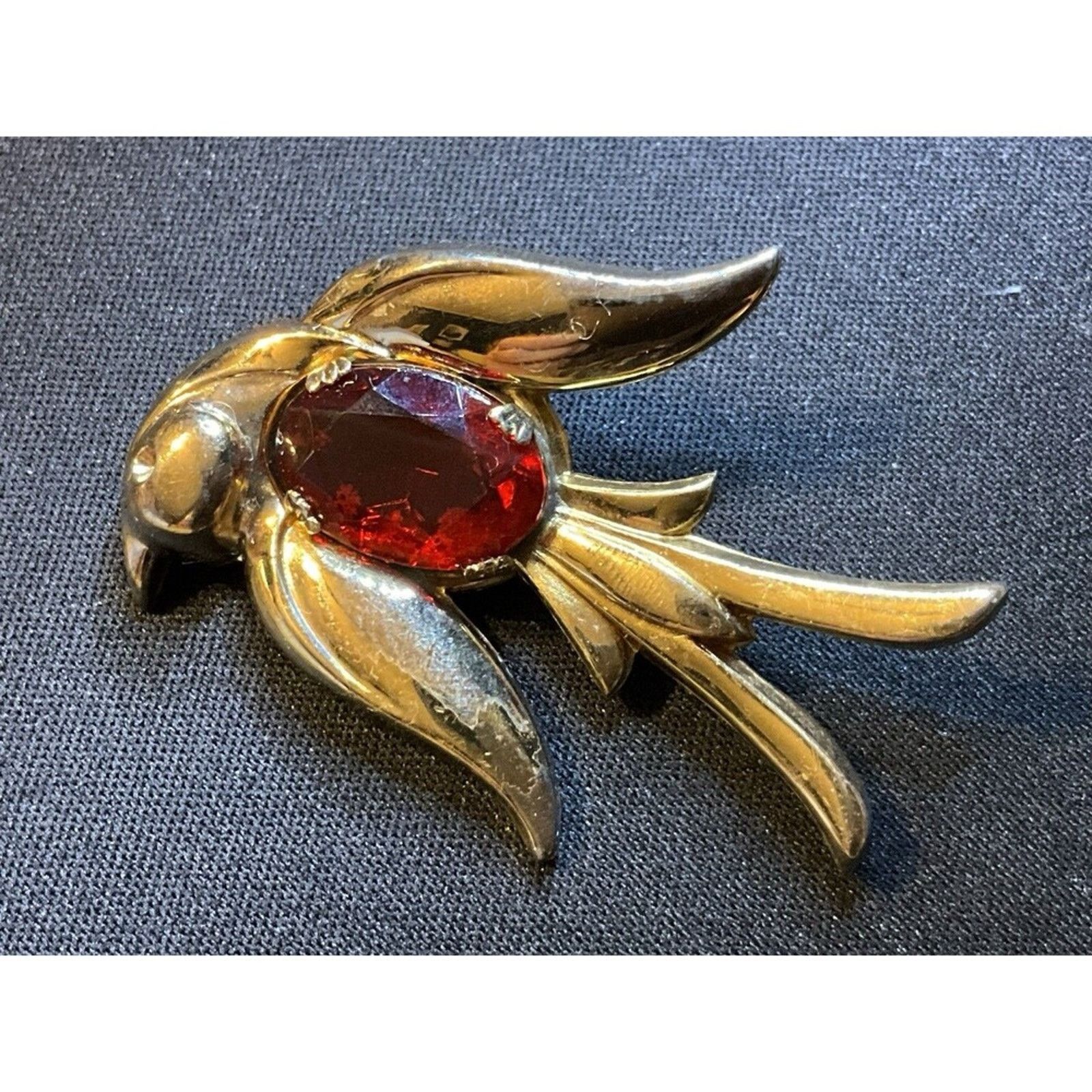 Other Coro Pegasus Red Jelly Belly Gilt Gold Tone Bird Brooch Size ONE SIZE - 2 Thumbnail