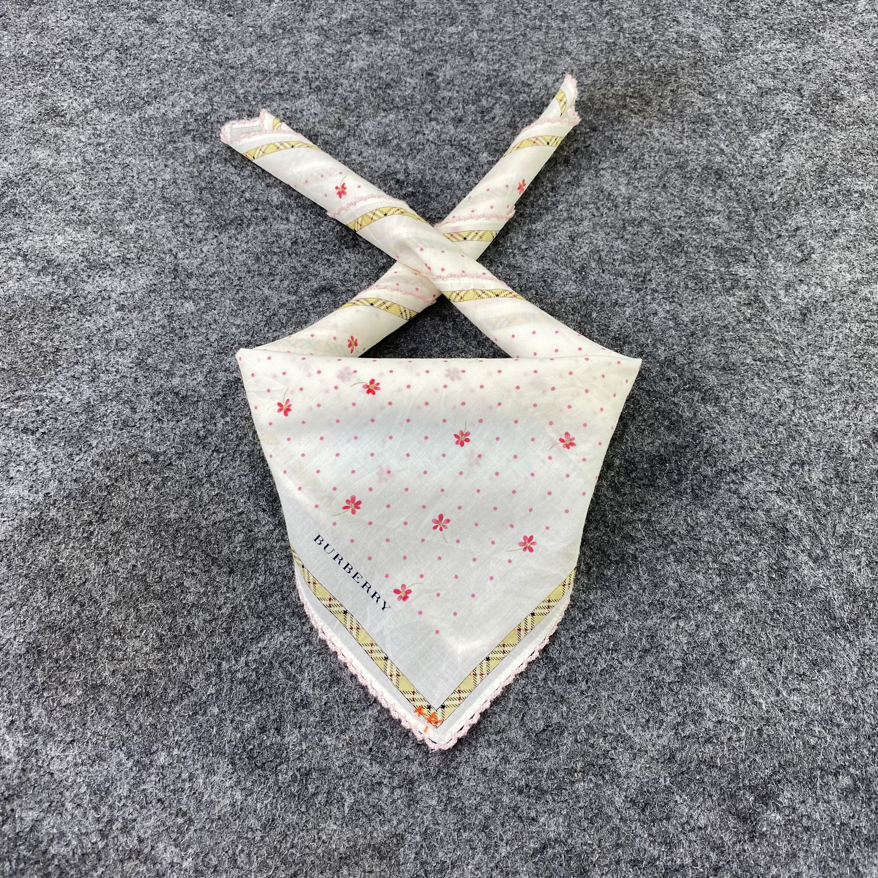 Burberry Burberry Handkerchief / Bandana / Neckerchief-B1178 Size ONE SIZE - 2 Thumbnail