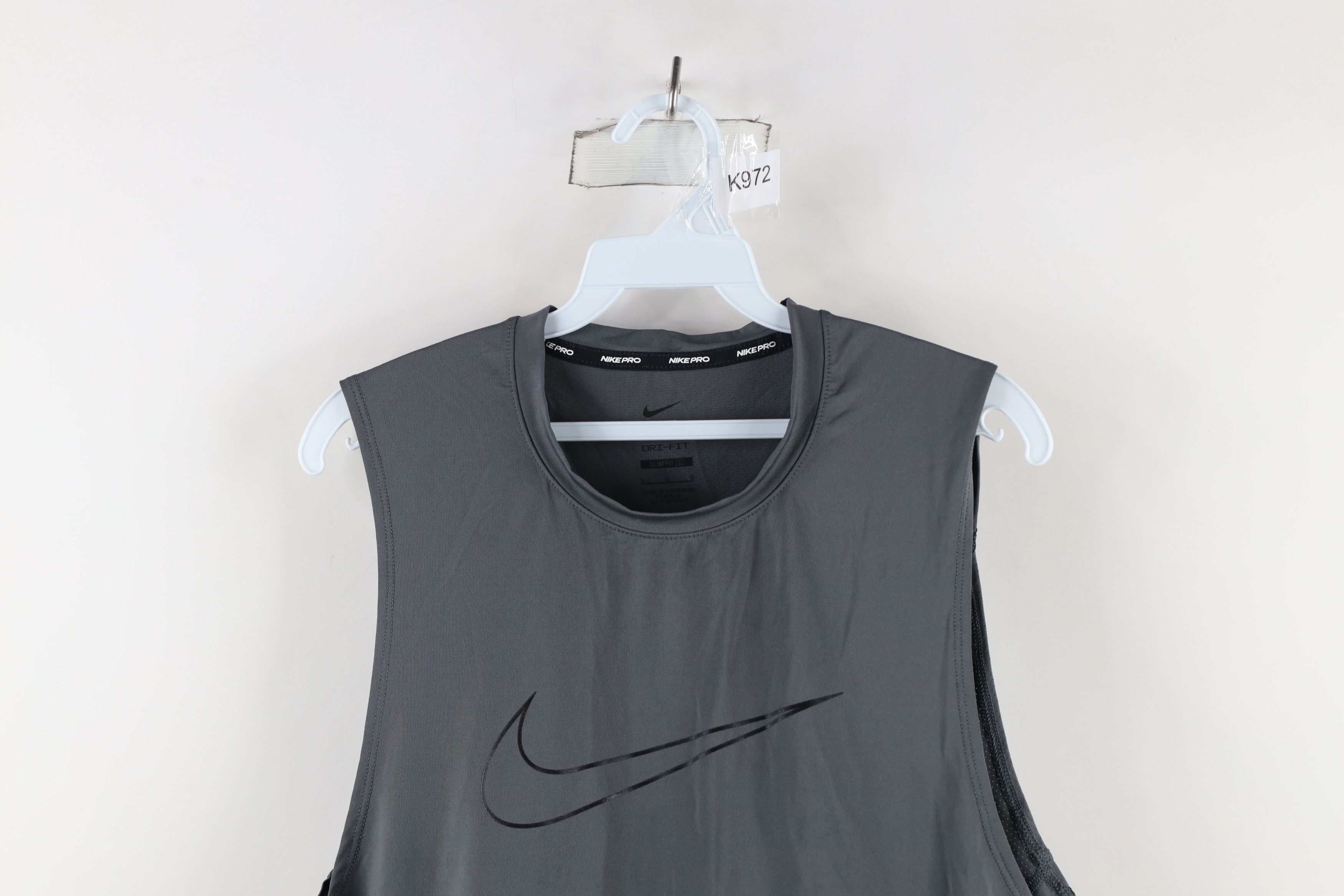 Nike × Vintage Nike Pro Swoosh Logo Compression Sleeveless Training T-Shirt Size US L / EU 52-54 / 3 - 2 Thumbnail