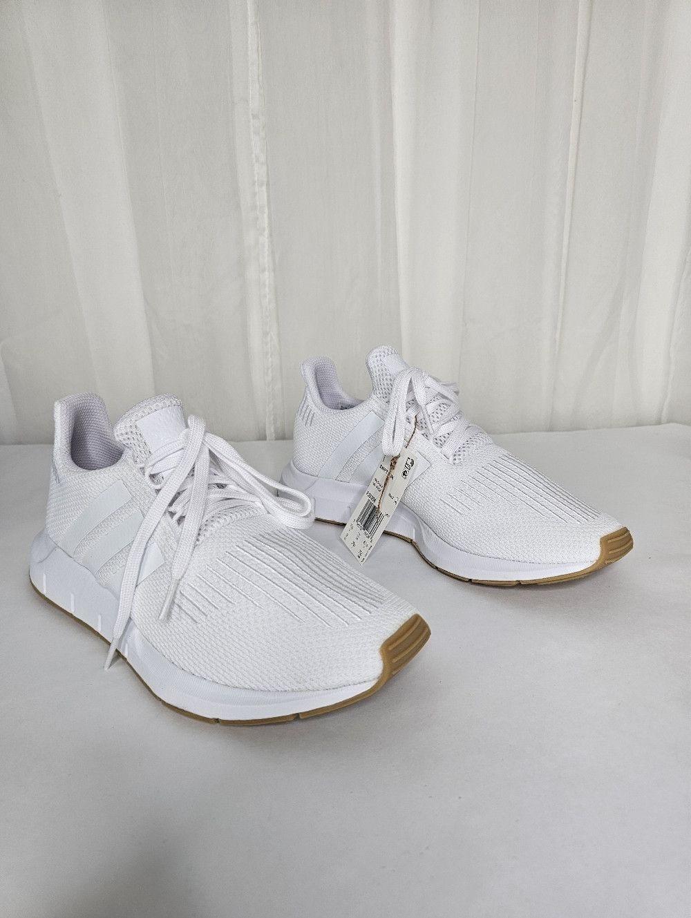 Adidas Adidas Orginals Swift Run Cloud White Gum Running Sneakers Size US 8 / EU 41 - 2 Thumbnail