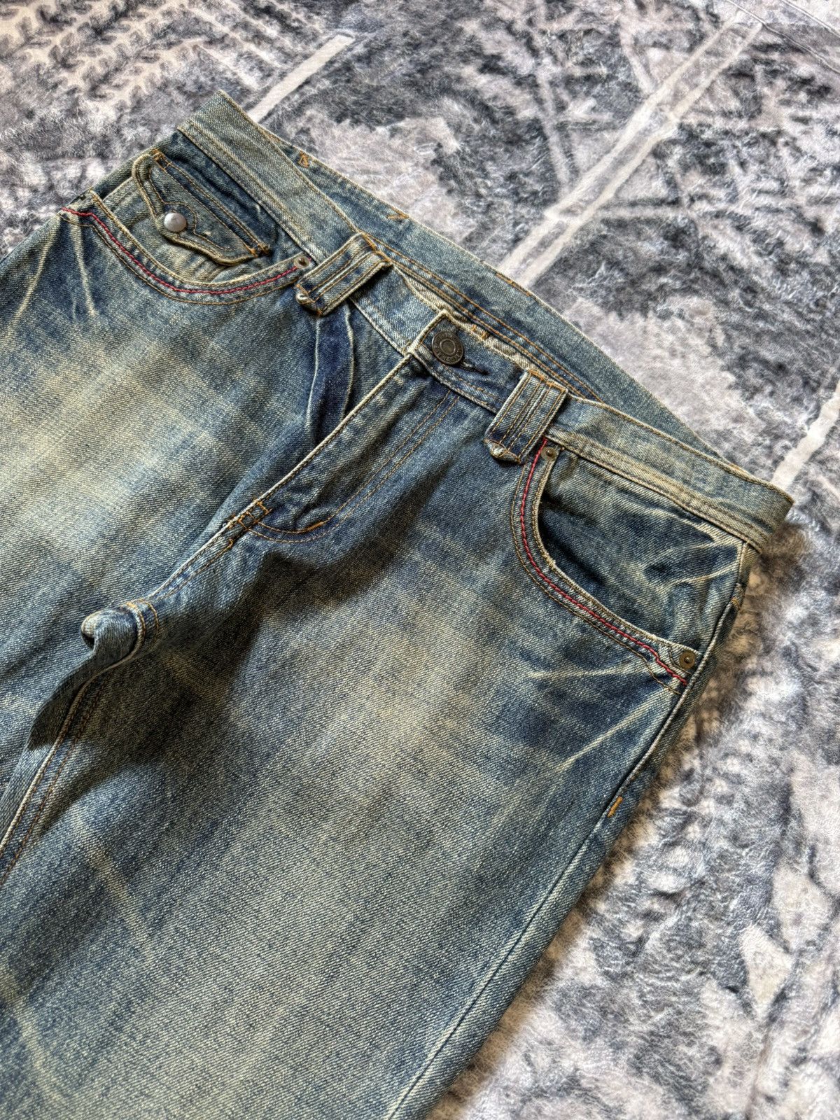 Fad Three × GOSTAR DE FUGA × Japanese Brand Rupert Japan Muddy Wash Rivet Edgy Flared Denim Pants Size US 31 - 7 Thumbnail
