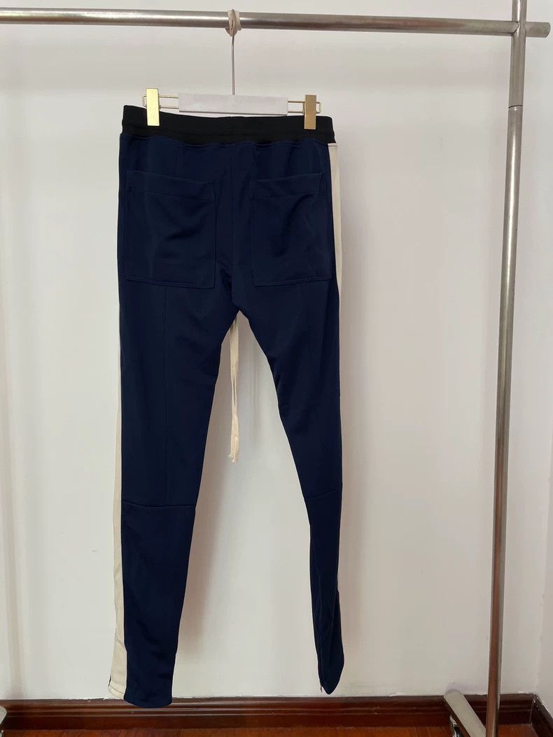 Fear of God Fear of God The main line of the fifth season is blue and Size US 30 / EU 46 - 2 Thumbnail