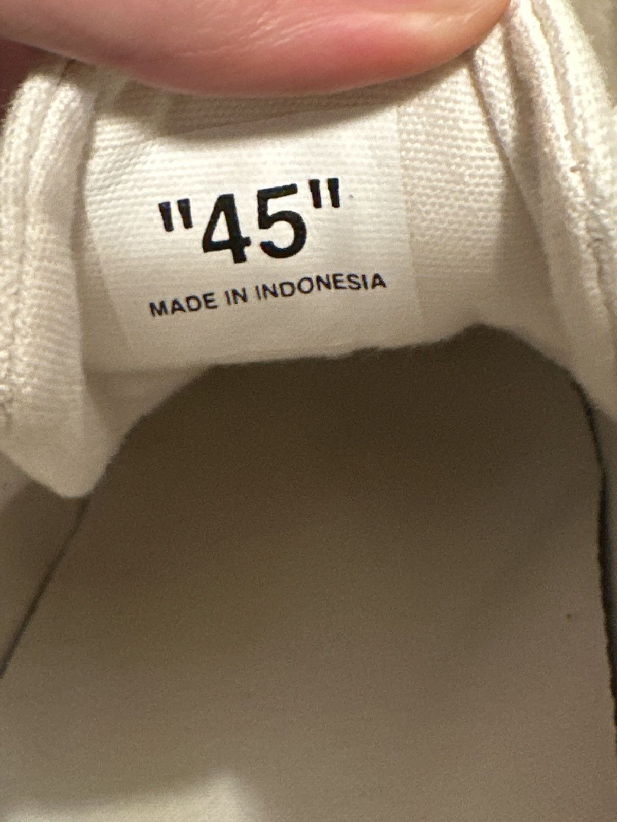 Off-White OFF-WHITE Vulc Low White (Updated Stripes) 2018 Size US 12 / EU 45 - 7 Thumbnail
