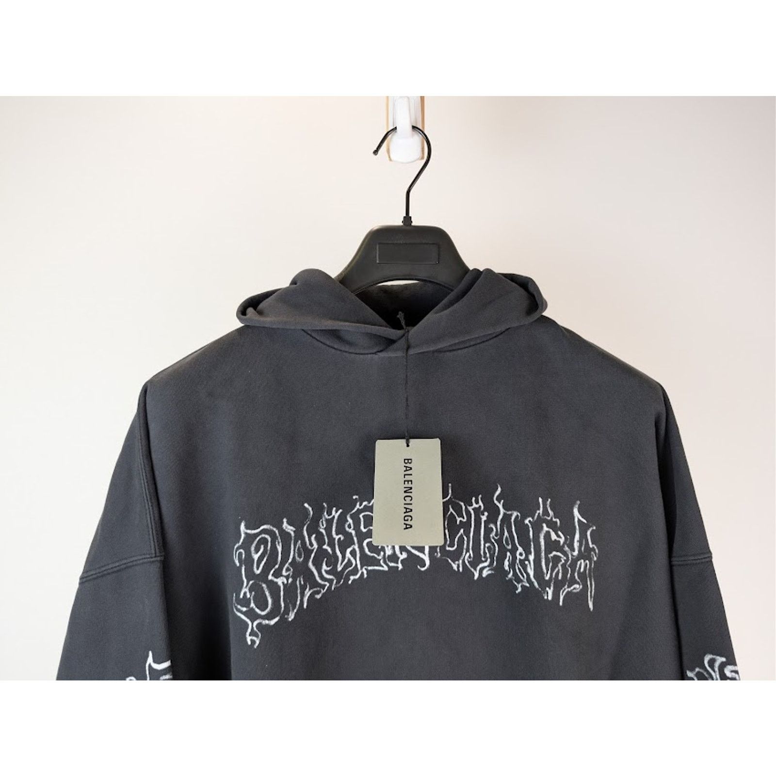 Balenciaga o1rshd1 Q:2 / DIY Metal Outline Large Fit Hoodie Faded Black Size US XL / EU 56 / 4 - 3 Thumbnail
