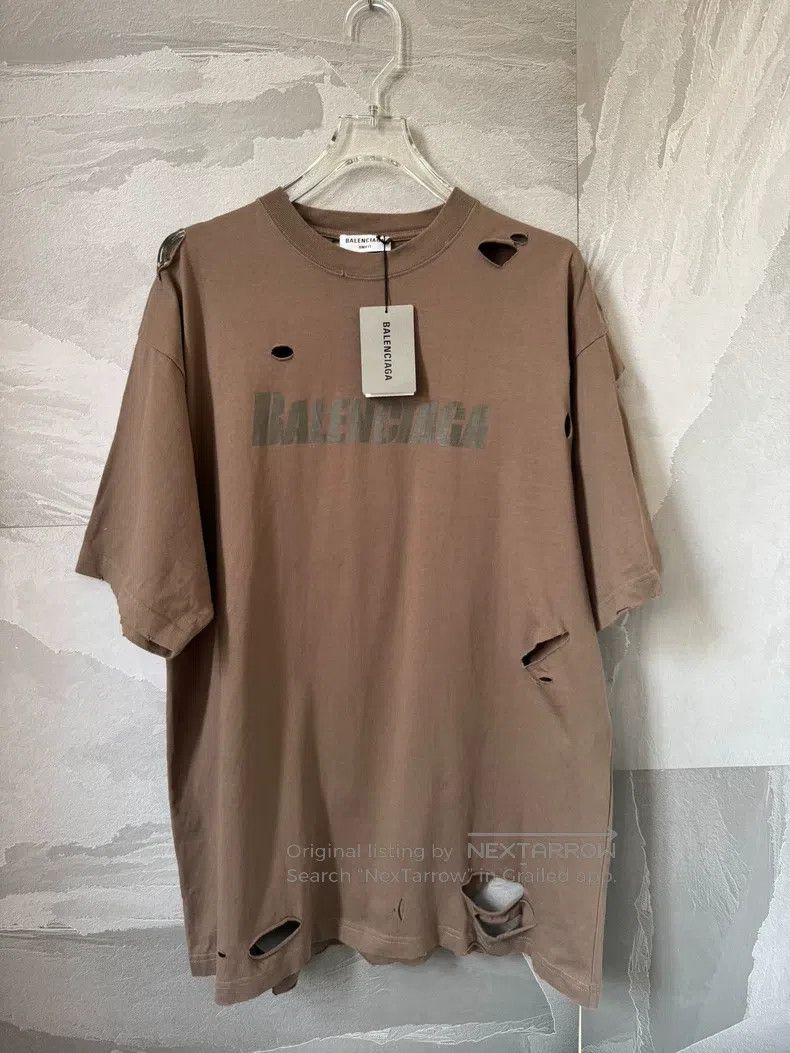 Balenciaga Balenciaga Big hole logo letter print short sleeve T-shirt Size US XXS / EU 40 - 1 Thumbnail