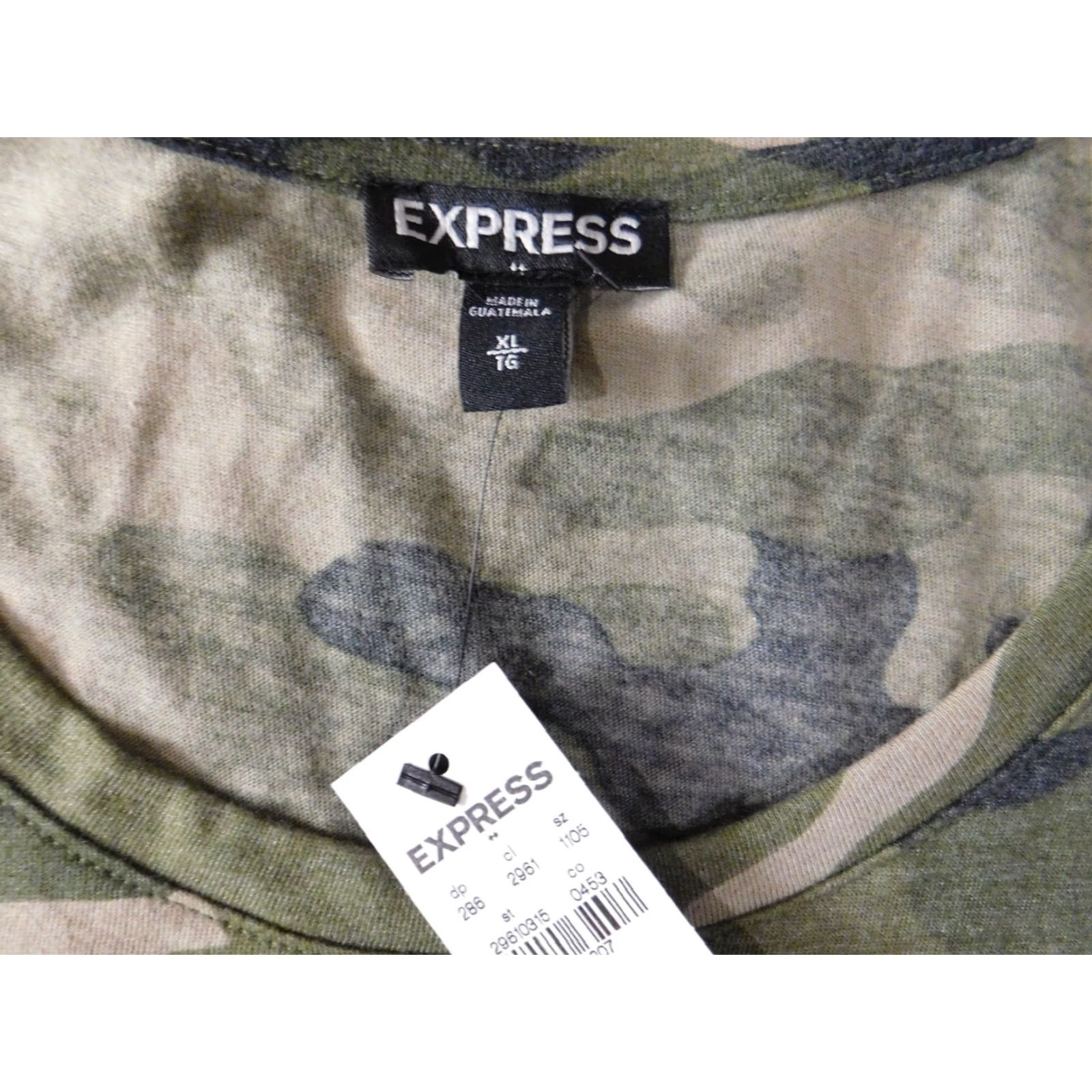 Express Express Womens Blouse XL Green Camouflage Long Sleeve Crew Neck Pullover Casual Shirt Size XL / US 12-14 / IT 48-50 - 4 Thumbnail