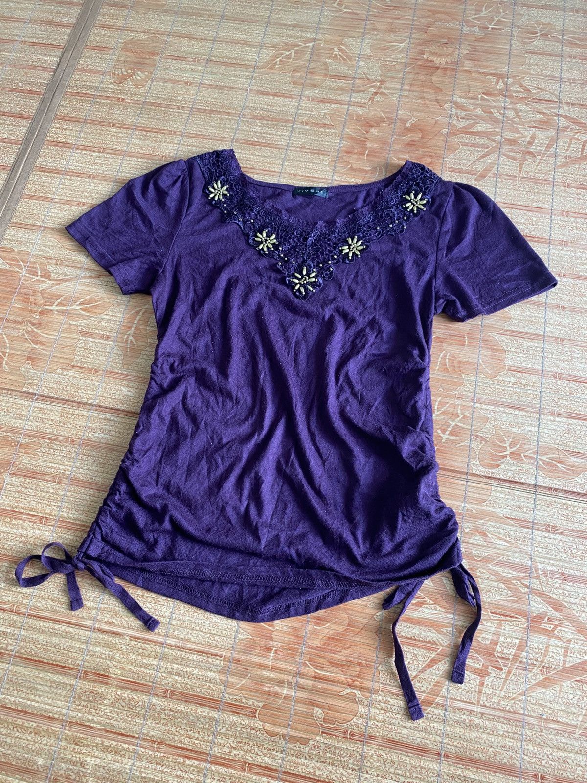 Viviere japanese tops vkei y2k isseymiyake avantgardes