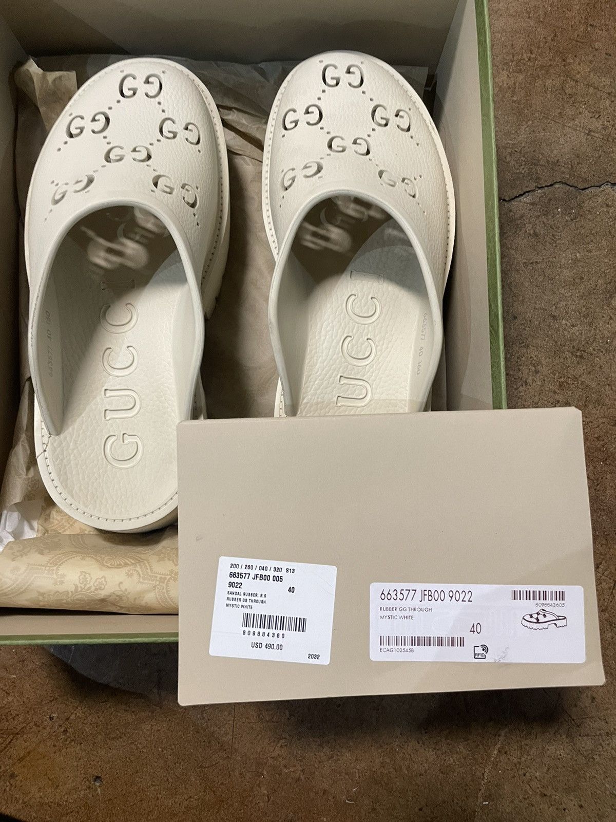 Gucci GUCCI PLATFORM PERFORATED G SANDAL Size US 9 / IT 39 - 2 Thumbnail