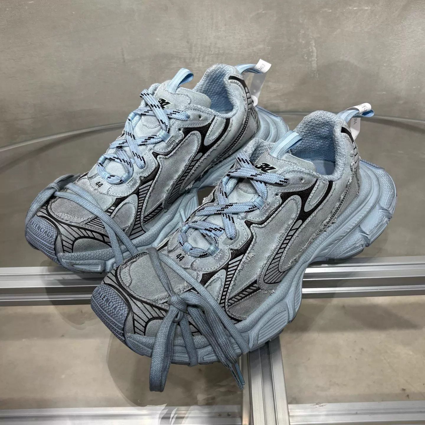 Balenciaga Balenciaga 3XL Distressed Smog Blue Dad Shoe 44 new Size US 11 / EU 44 - 2 Thumbnail