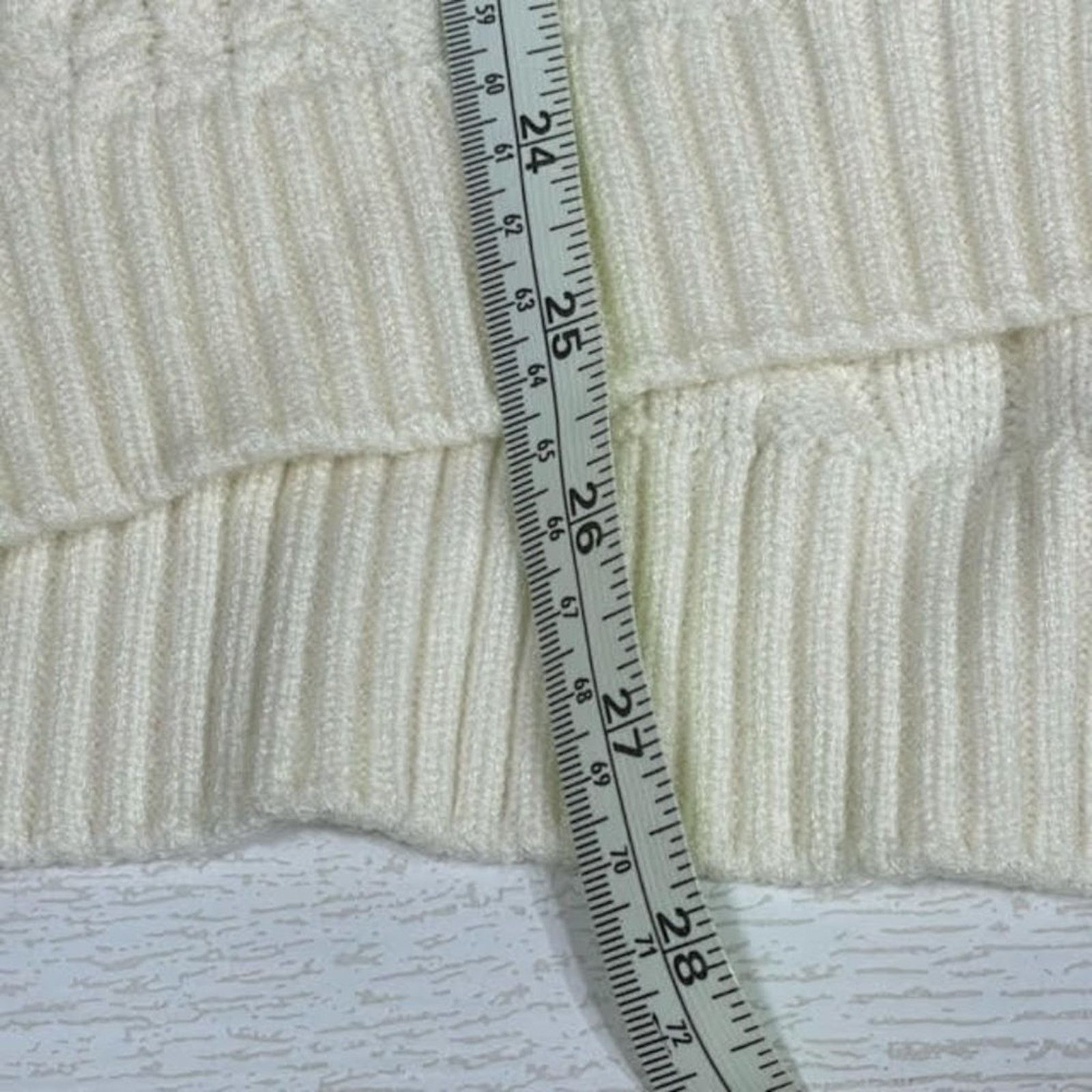 Other Lane Bryant White Cold Shoulder Knit Sweater Size 18/20 Size XXL / US 16-18 / IT 52-54 - 6 Thumbnail