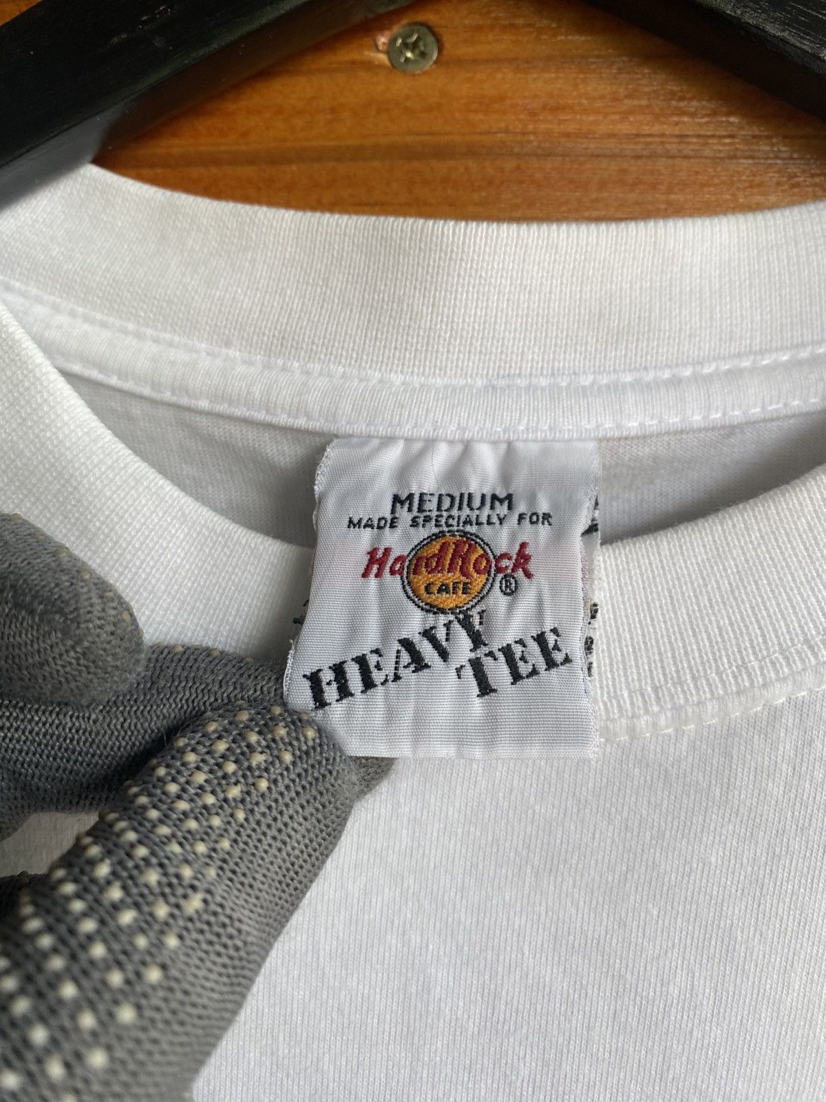 Hard Rock Cafe Vintage 90s Hard Rock Cafe Kobe Japan White Graphic Size US M / EU 48-50 / 2 - 11 Thumbnail