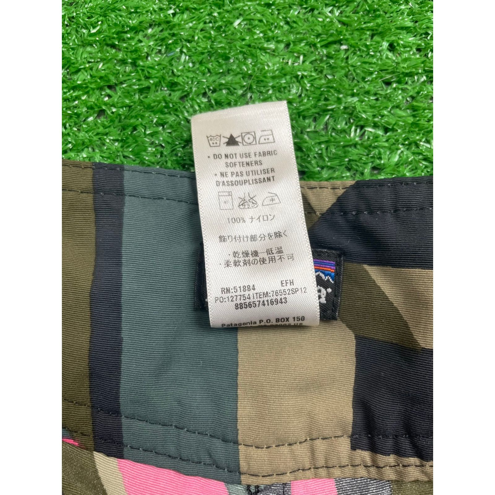 Patagonia Patagonia Aztec Shorts Green Black Blue Pink Beige 76552SP12 Size 31" - 4 Thumbnail