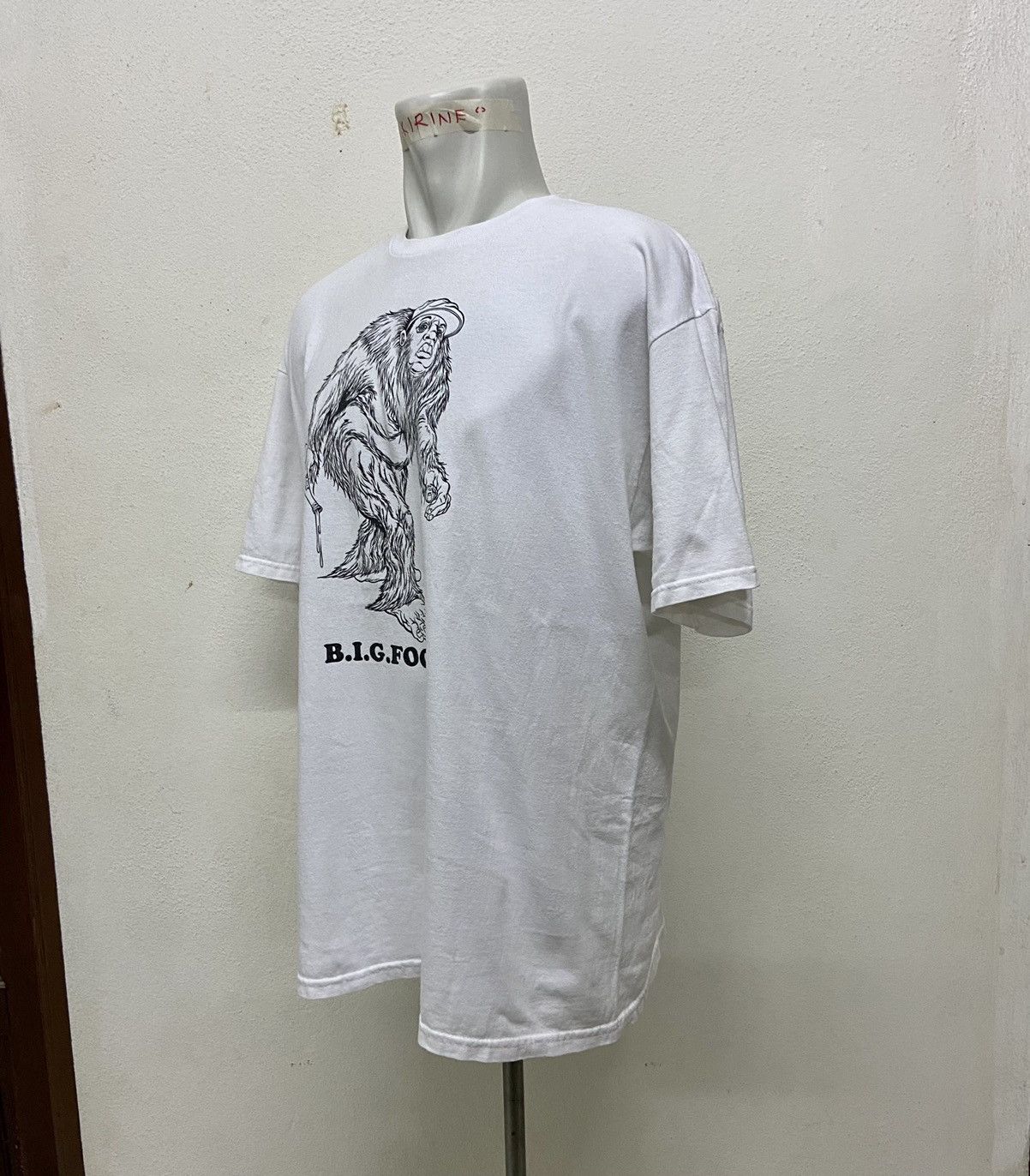 Upper Playground UPPER PLAYGROUND BIGFOOT GRAPHIC TEE Size US XL / EU 56 / 4 - 5 Thumbnail