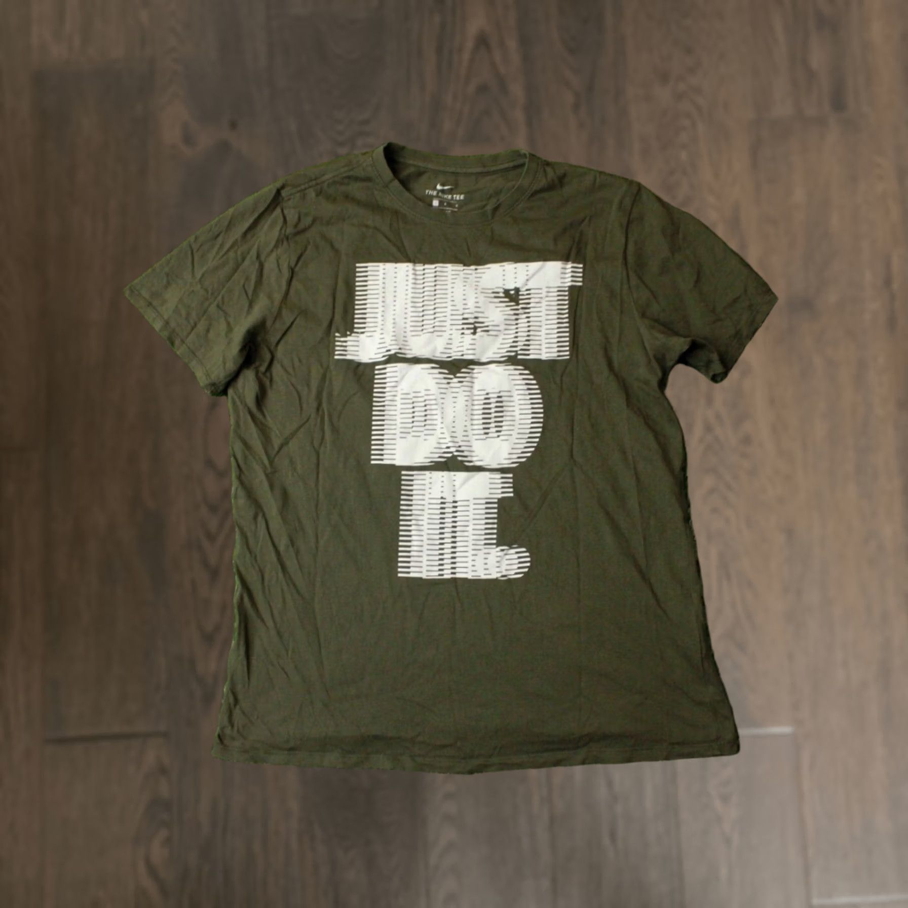 Nike NIKE JUST DO IT 2017 MEN T-SHIRT Jersey 100% Cotton Green Large L Casual Shirt Short Sleeve 70cm 54cm Vintage No Size US L / EU 52-54 / 3 - 1 Thumbnail