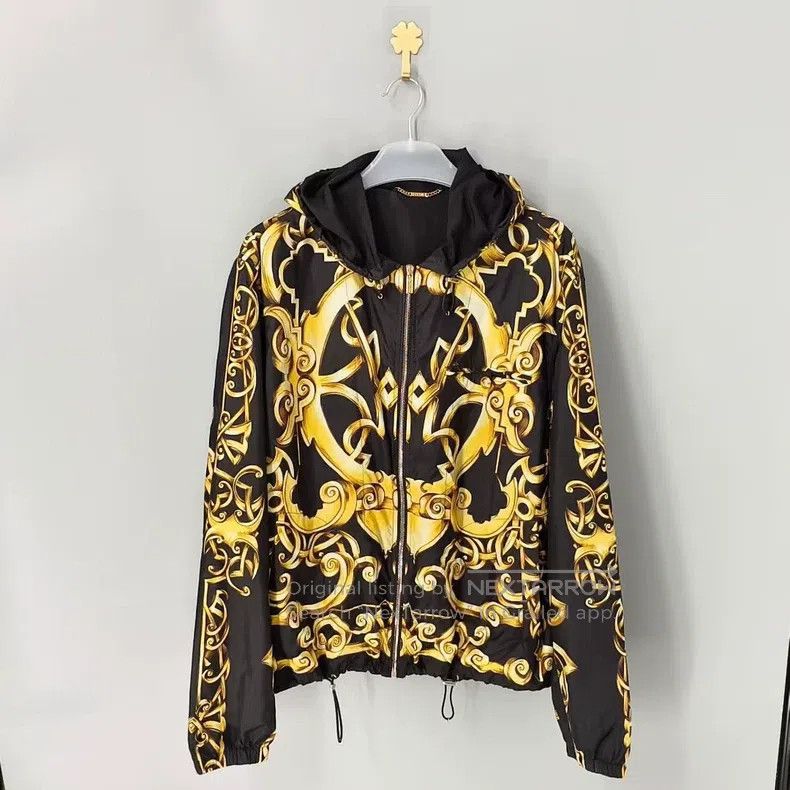 Versace Versace Full print floral print hooded zip casual jacket j Size US L / EU 52-54 / 3 - 1 Thumbnail