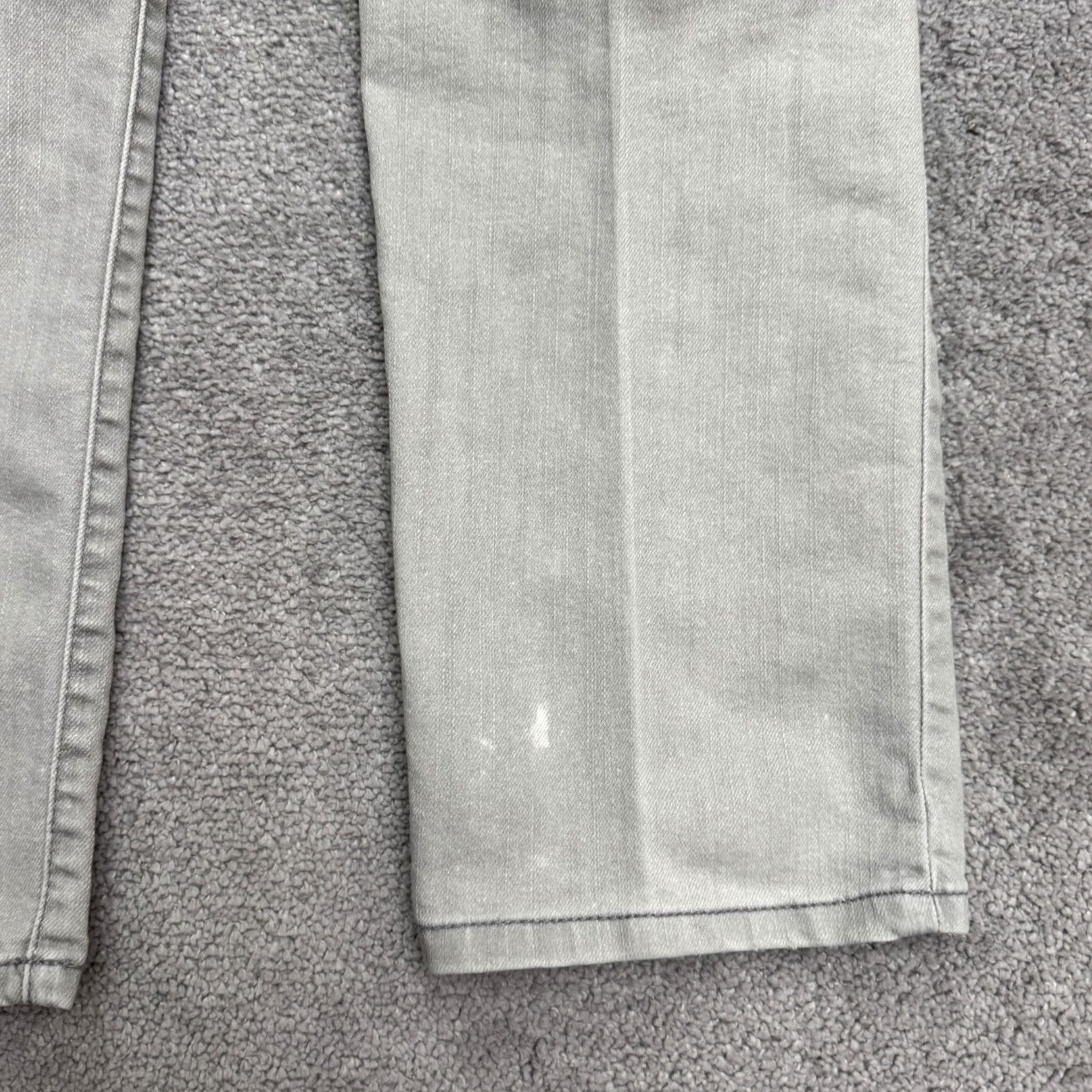 Vintage Chico's Platinum Jeans Womens 1.5 Gray Charcoal Wash Slim Leg Size 24" / US 00 / IT 34 - 5 Thumbnail